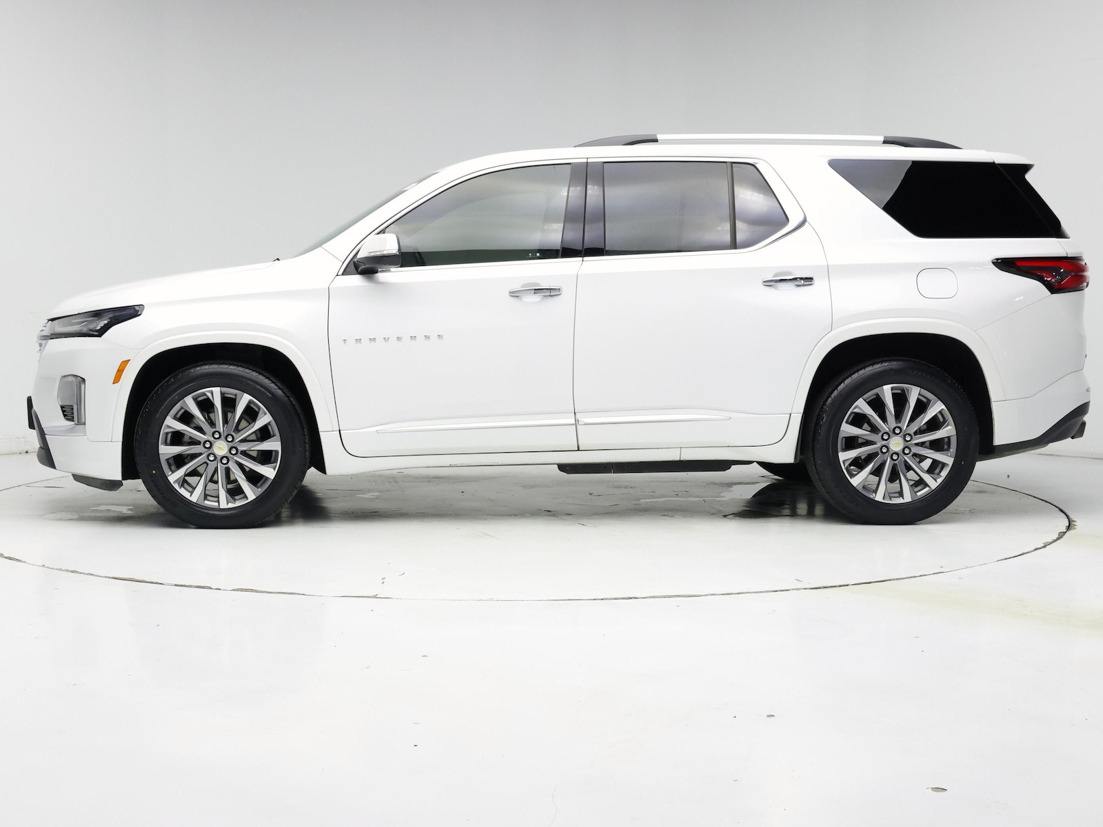 2023 Chevrolet Traverse Premier - Photo 4