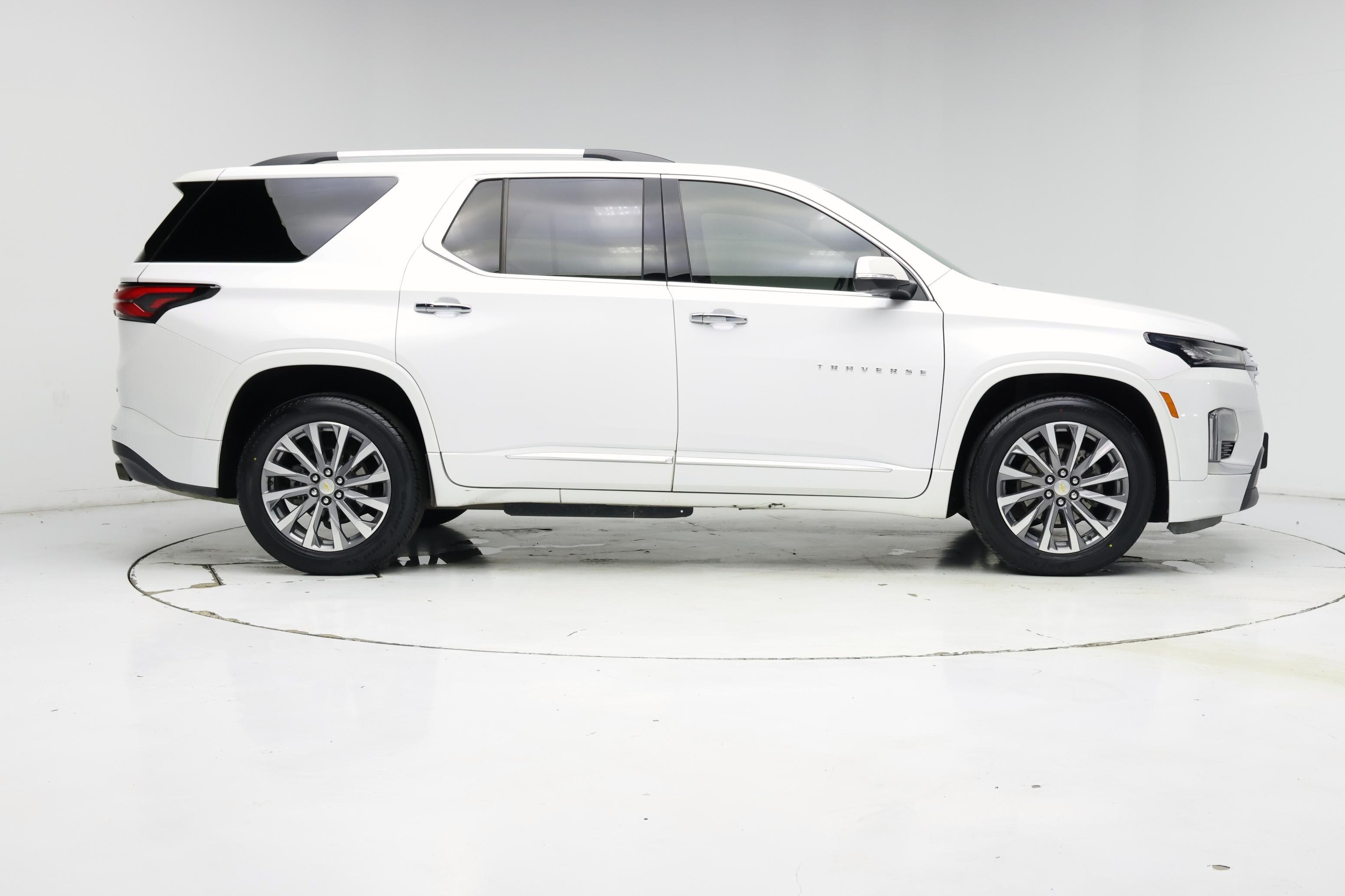 Thumbnail: 2023 Chevrolet Traverse - 7
