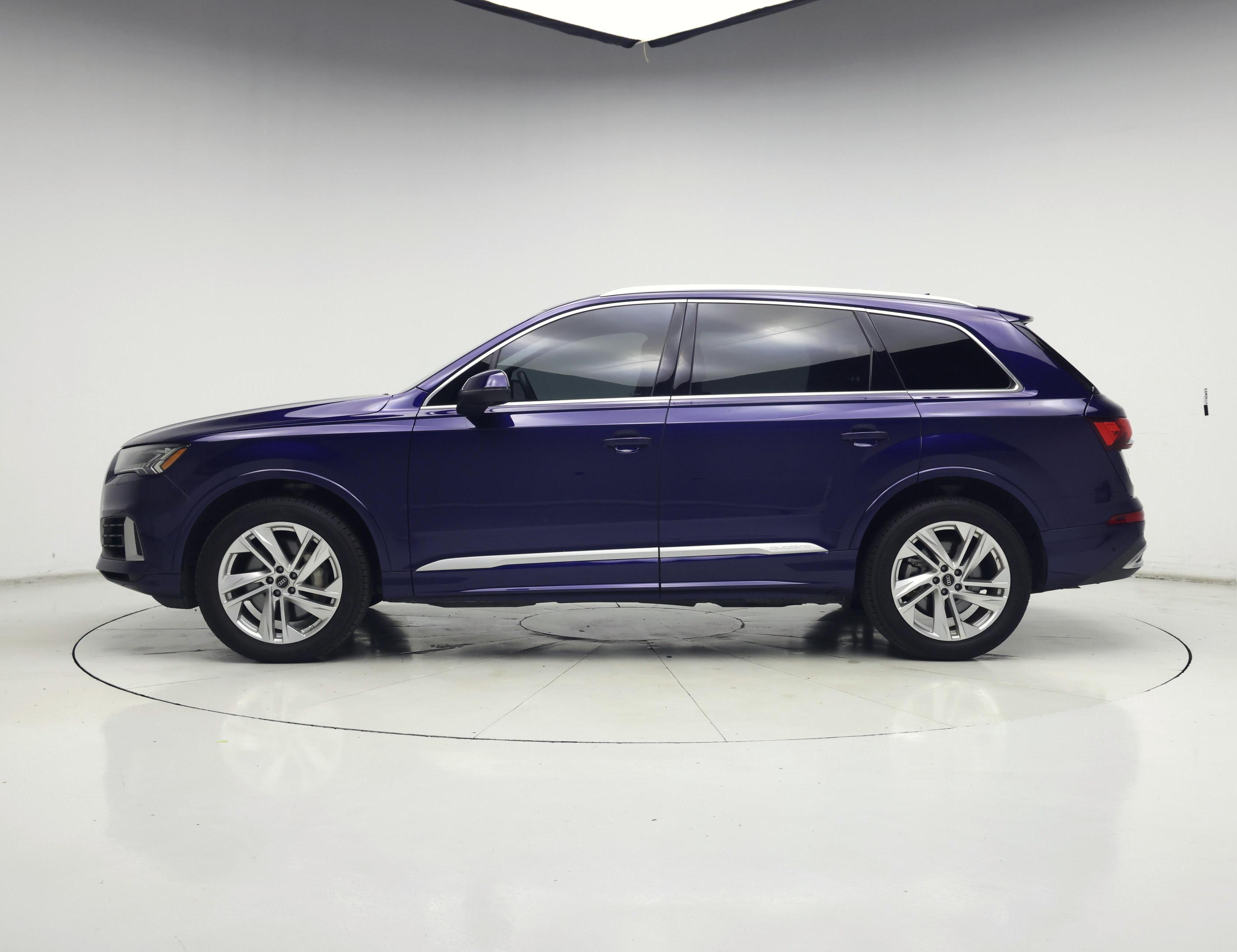 Thumbnail: 2023 Audi Q7 - 3