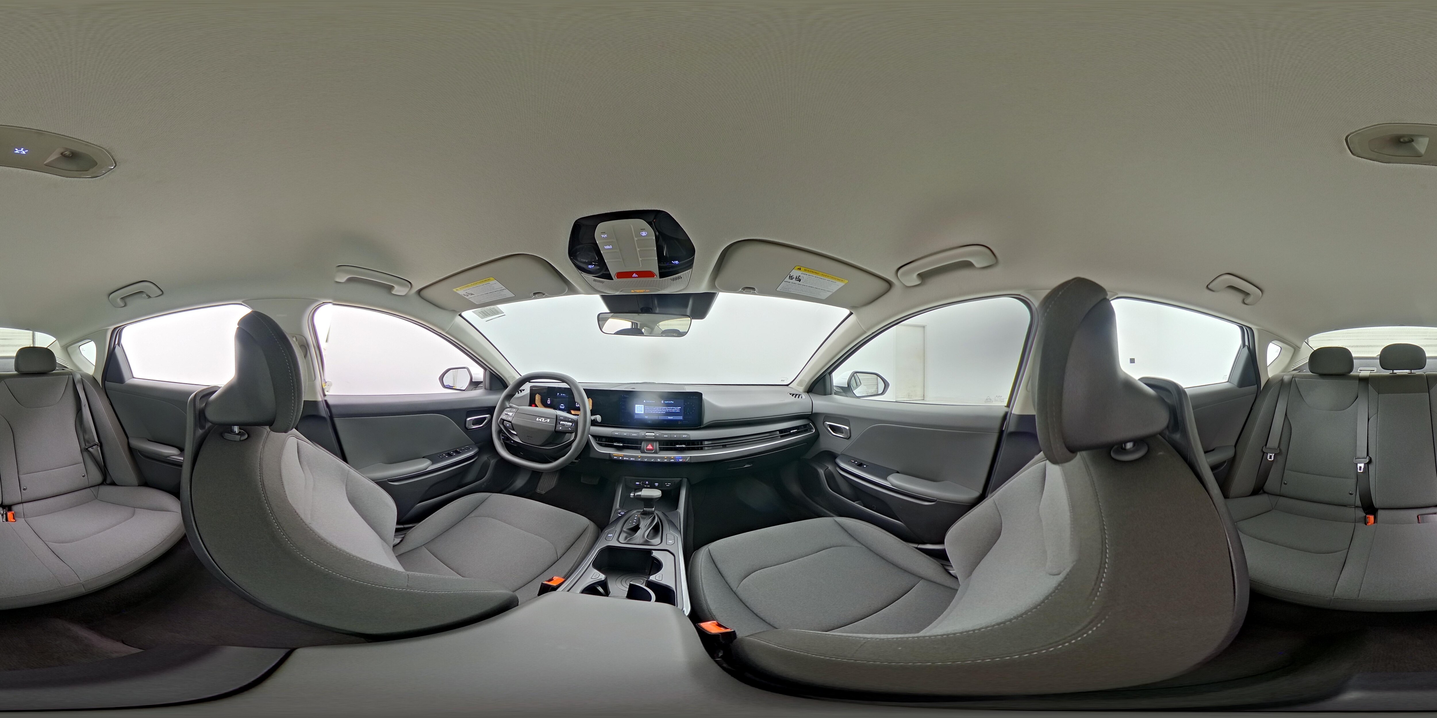 2025 Kia K4 LXS - Photo 24