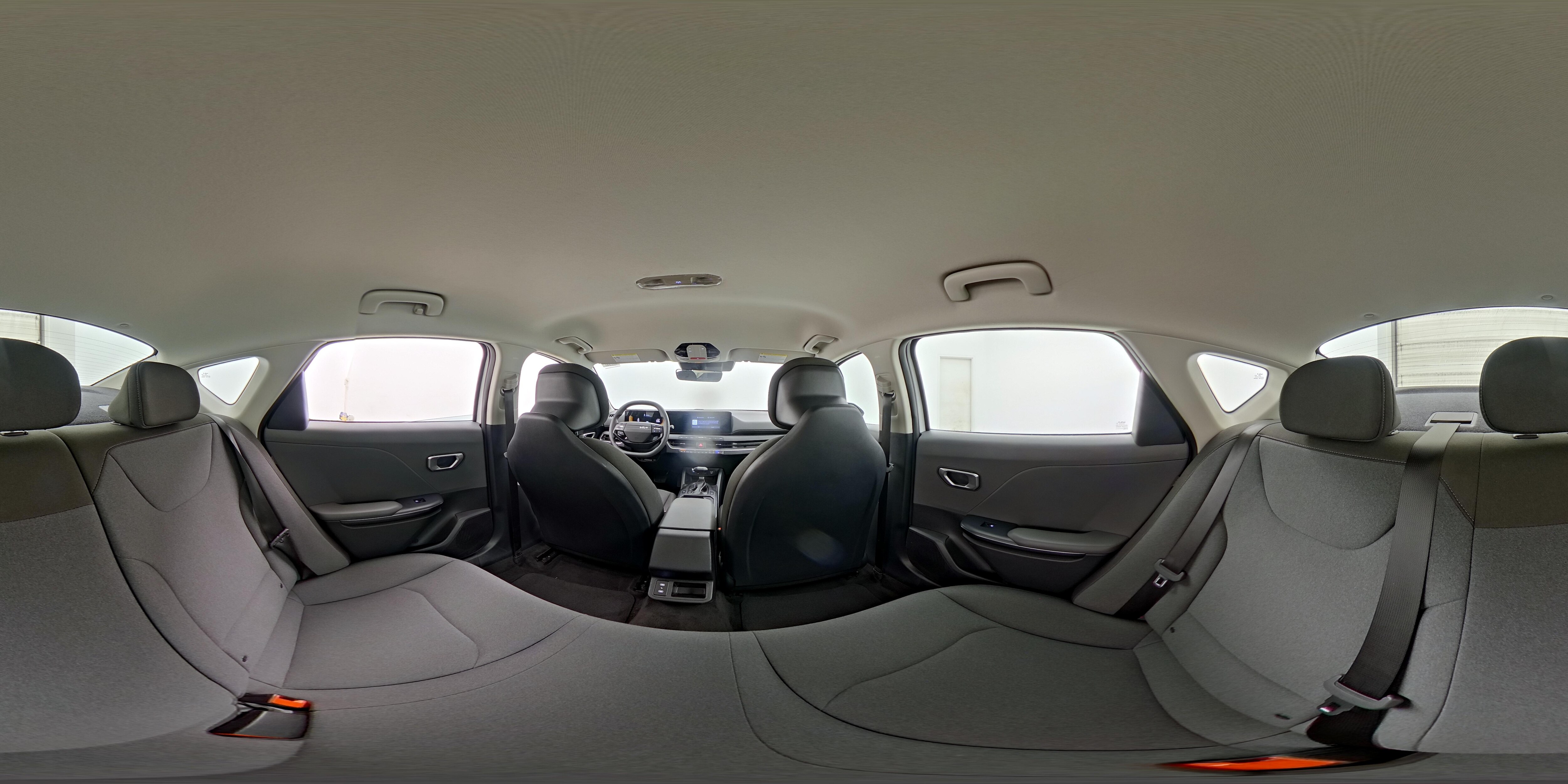 2025 Kia K4 LXS - Photo 25