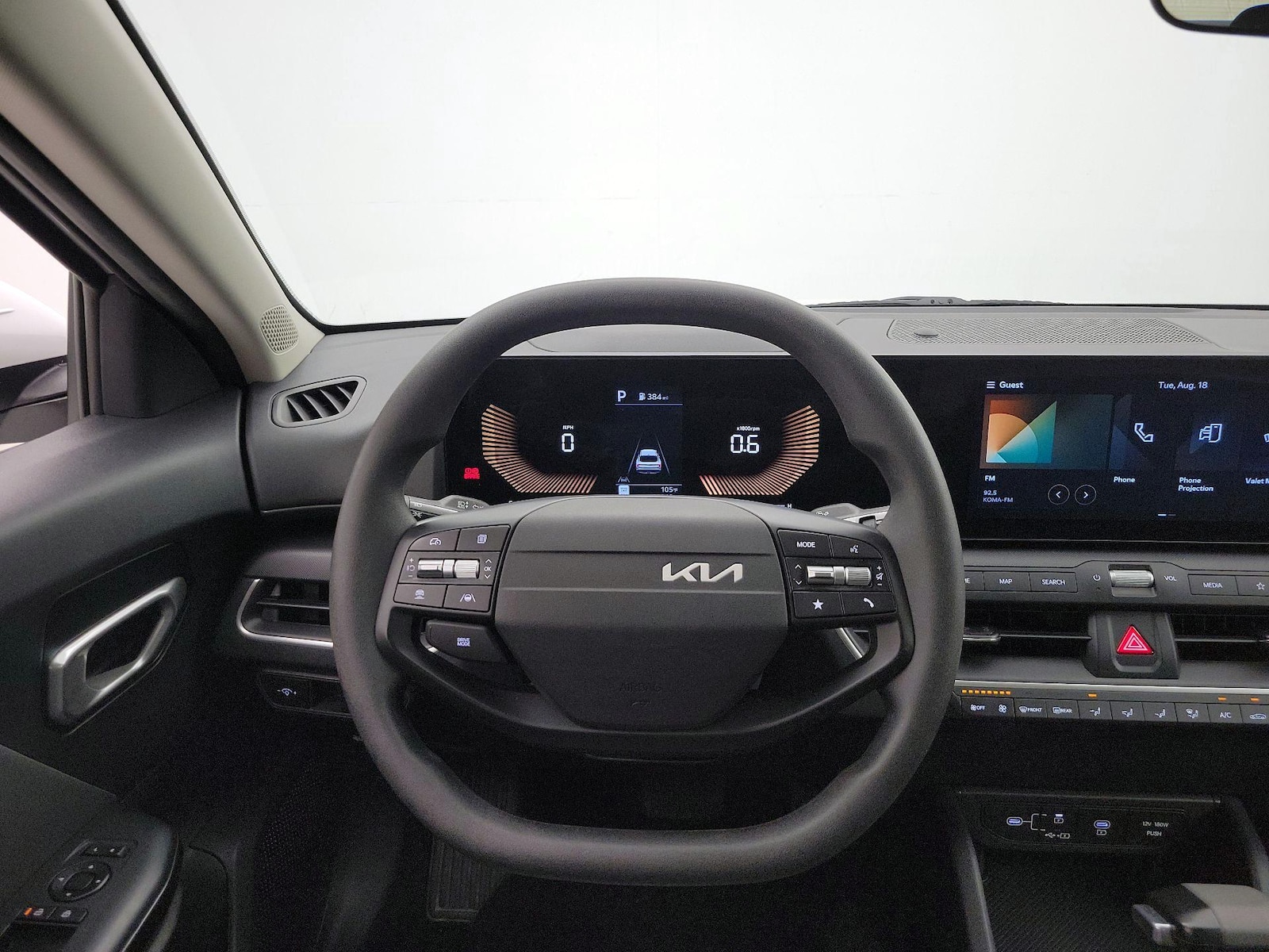 2025 Kia K4 LXS - Photo 11
