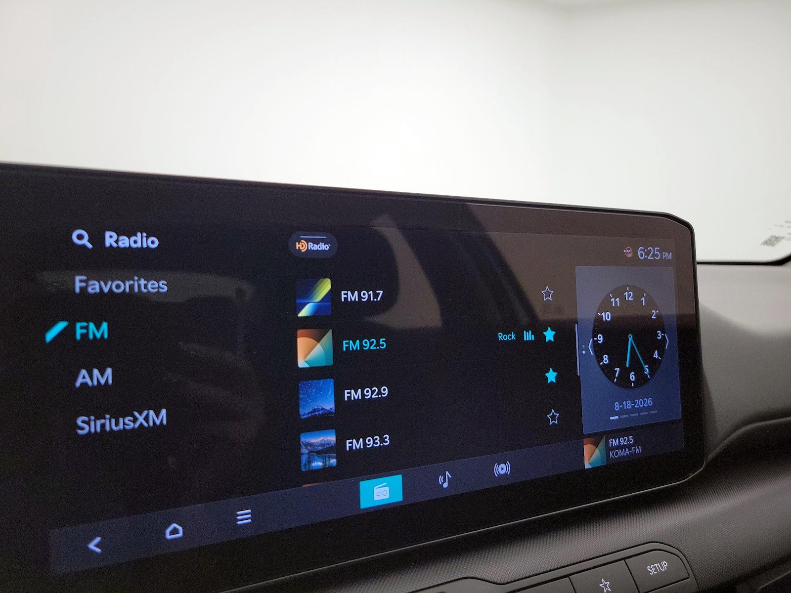 2025 Kia K4 LXS - Photo 16