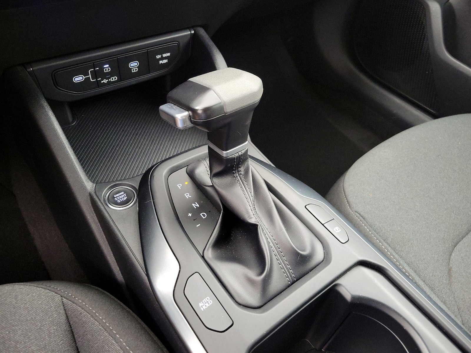2025 Kia K4 LXS - Photo 18