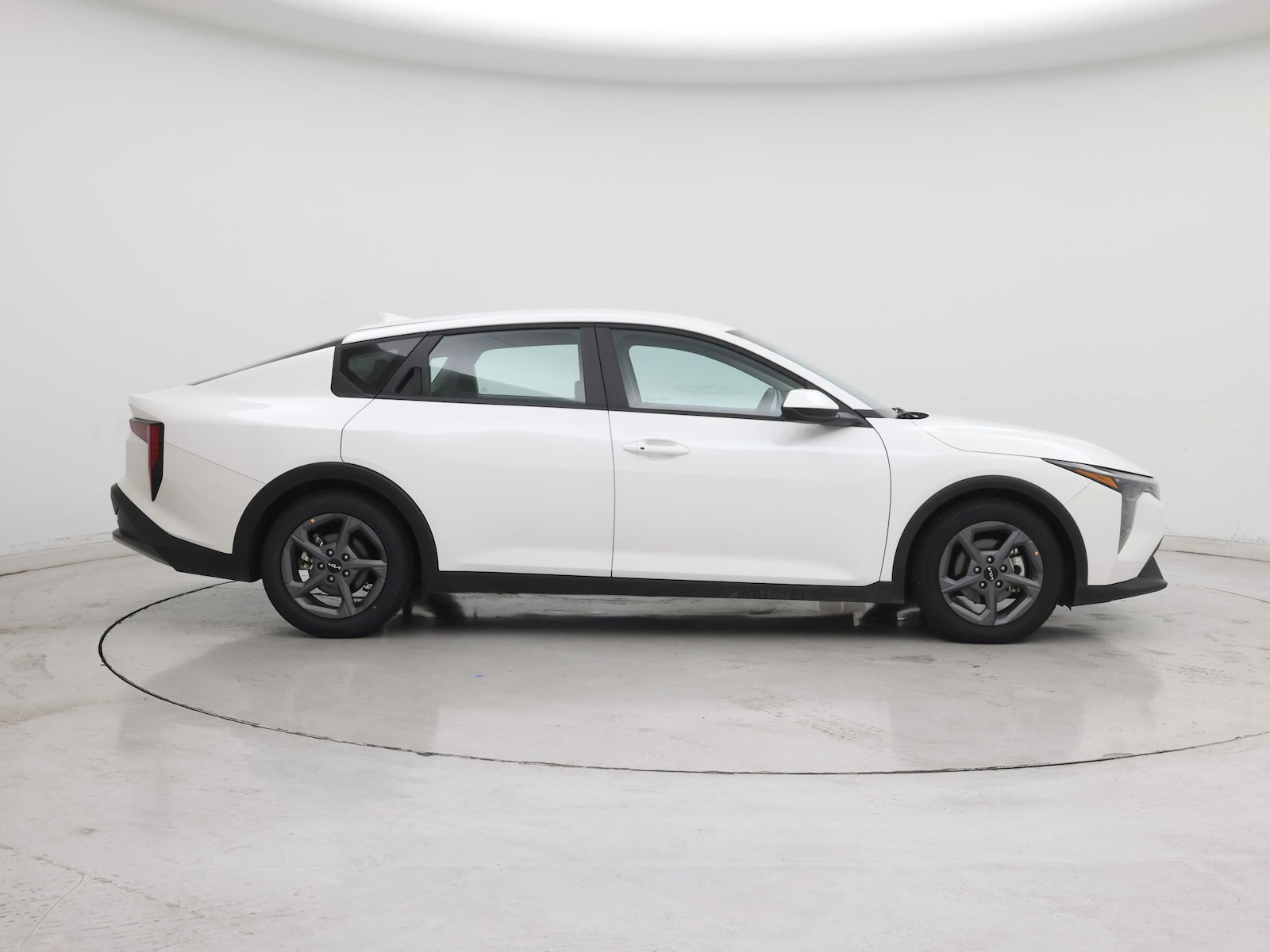 2025 Kia K4 LXS - Photo 8