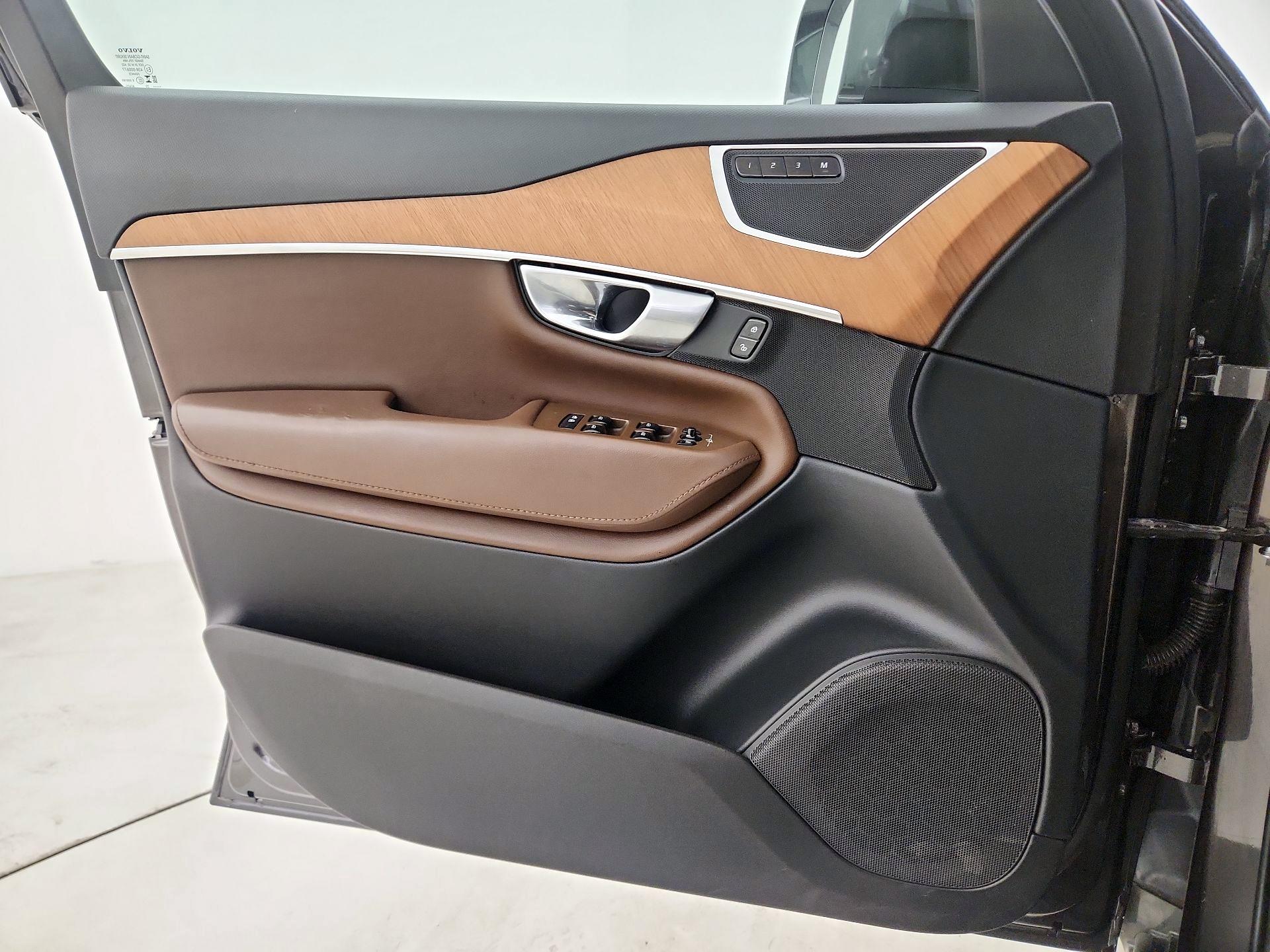 Thumbnail: 2023 Volvo XC90 - 12