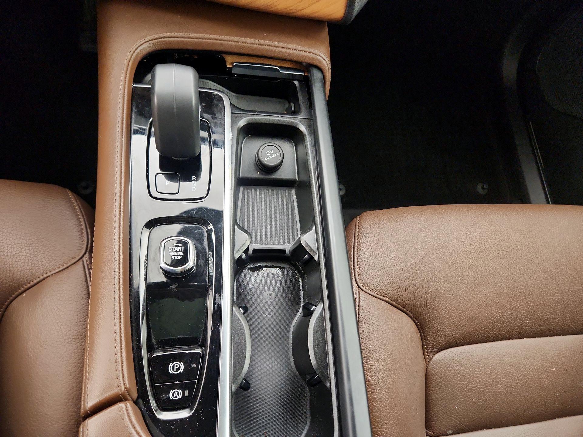 Thumbnail: 2023 Volvo XC90 - 18