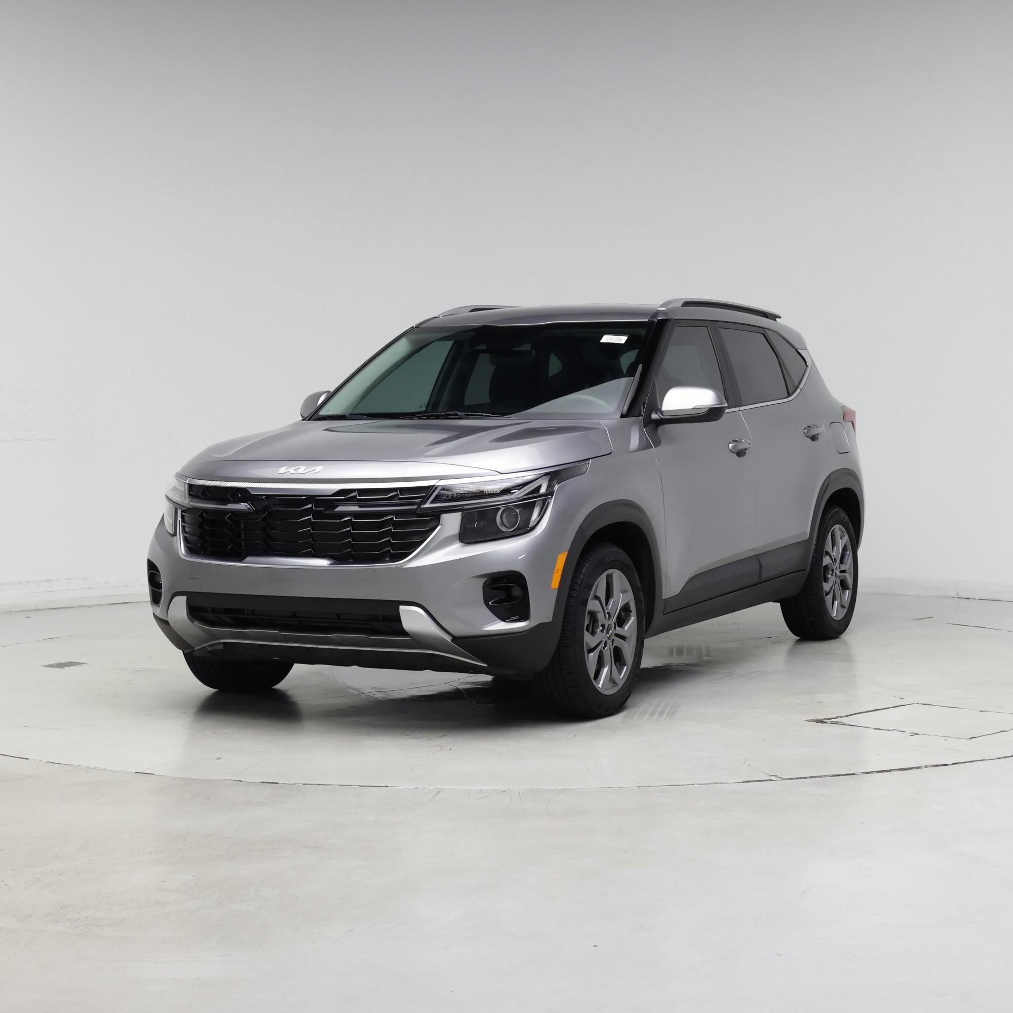 Thumbnail: 2024 Kia Seltos - 4