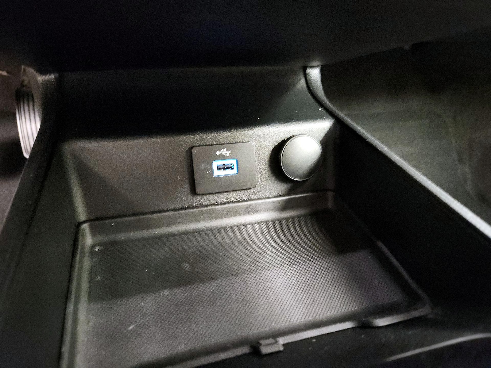 2020 Ford Fusion S - Photo 19