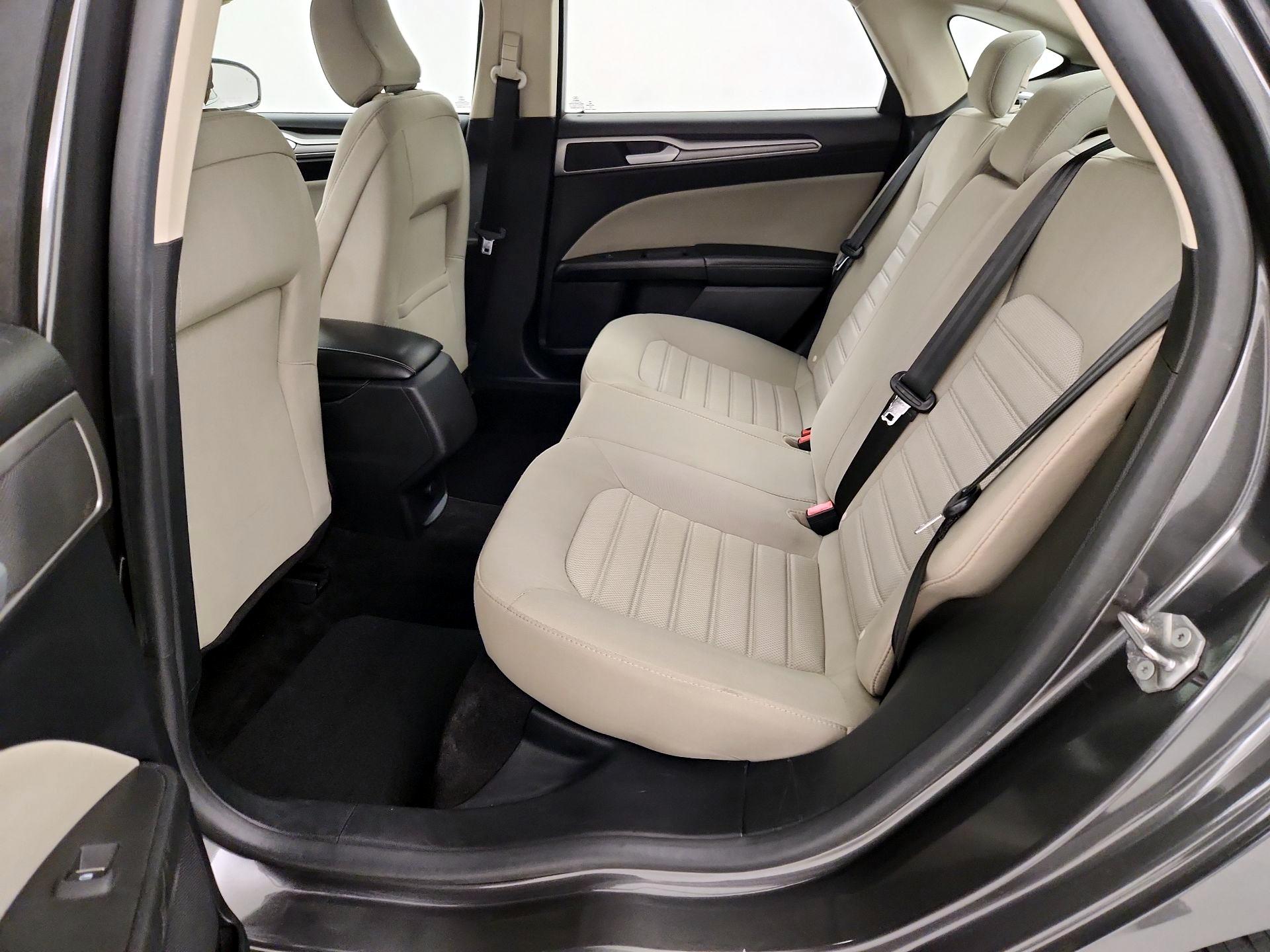 Thumbnail: 2020 Ford Fusion - 19