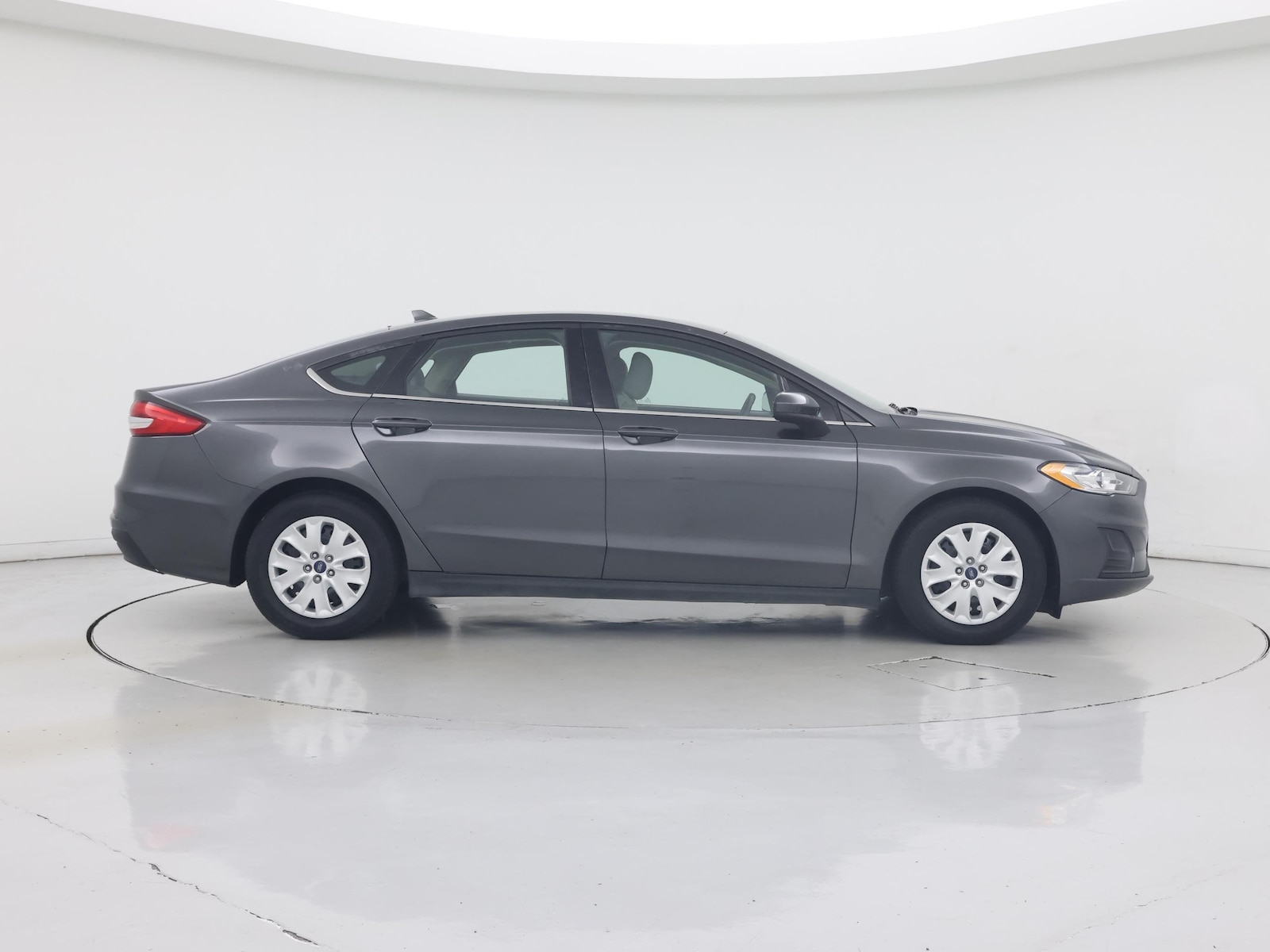2020 Ford Fusion S - Photo 8
