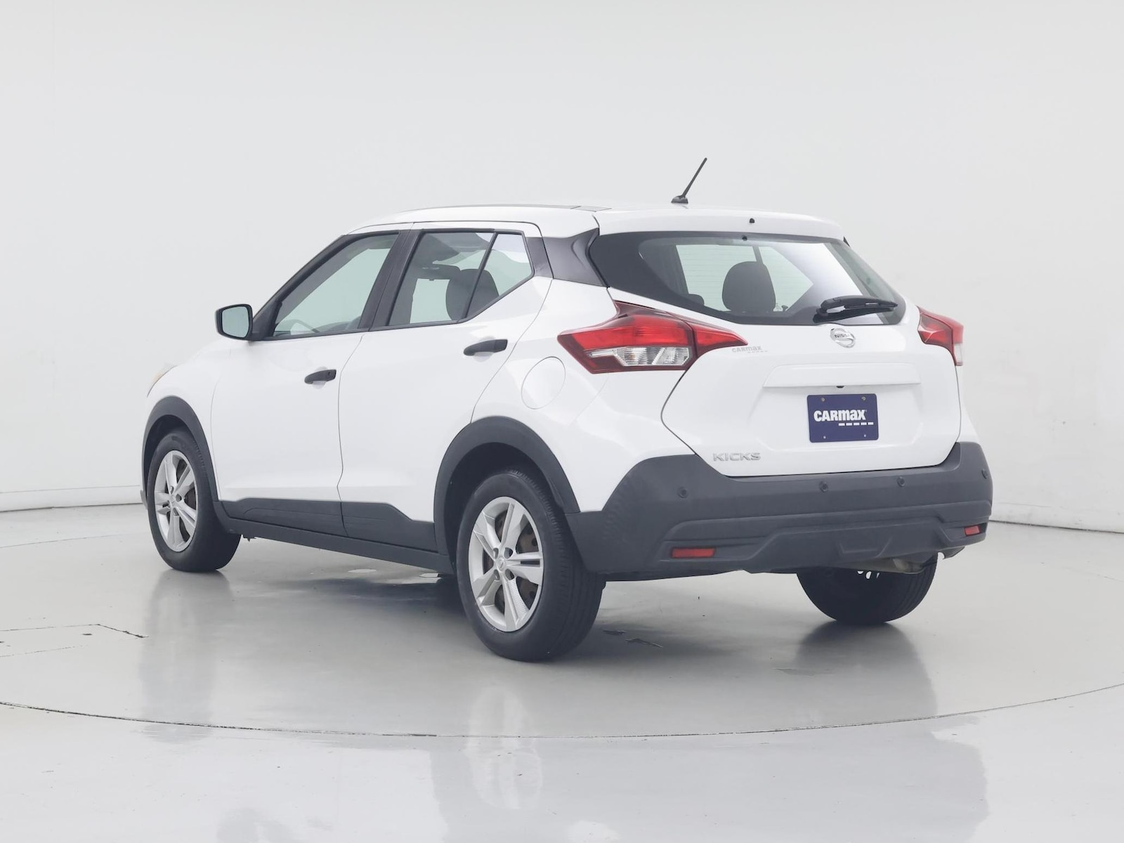 2020 Nissan Kicks S - Photo 3