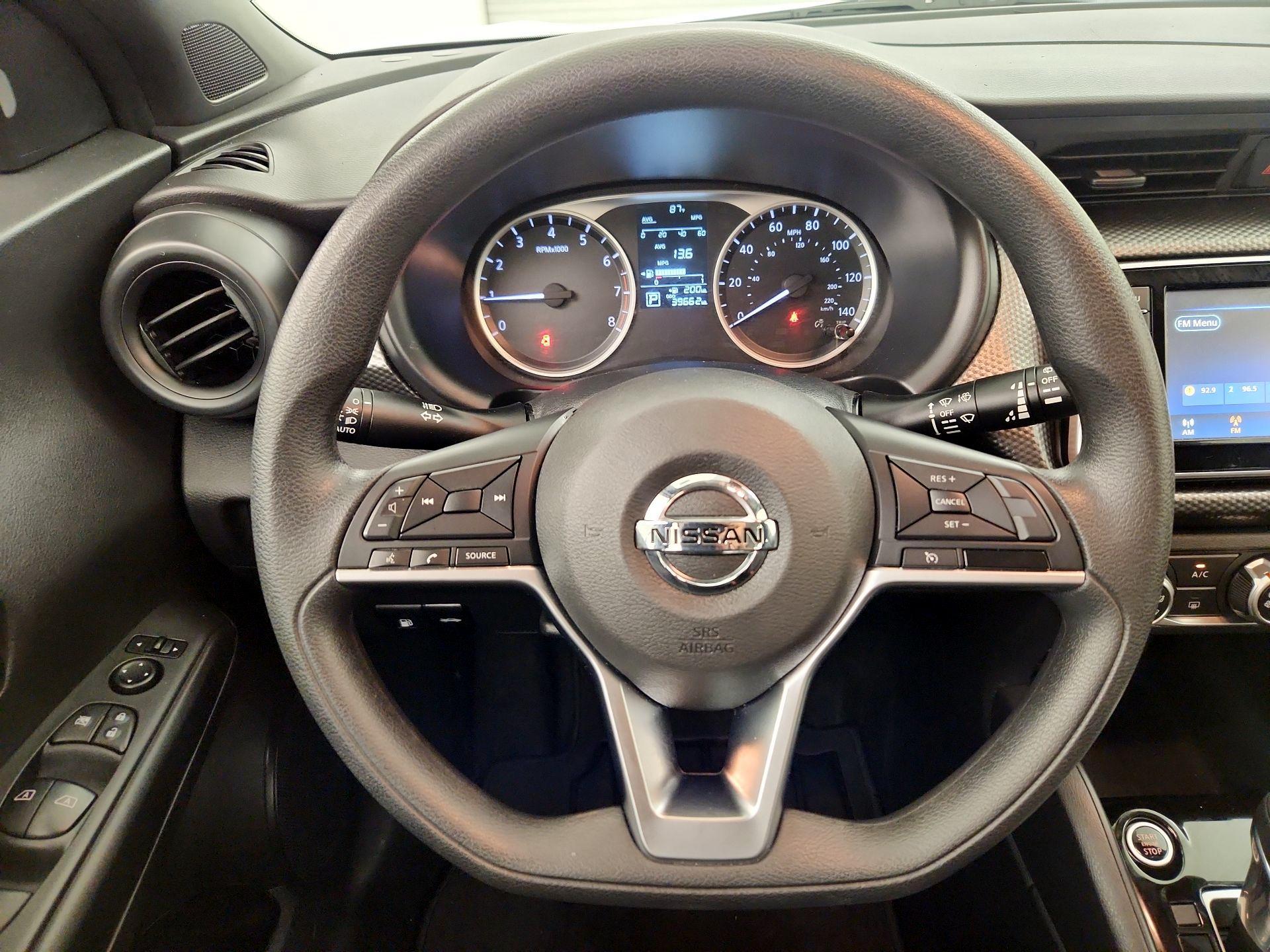 Thumbnail: 2020 Nissan Kicks - 10