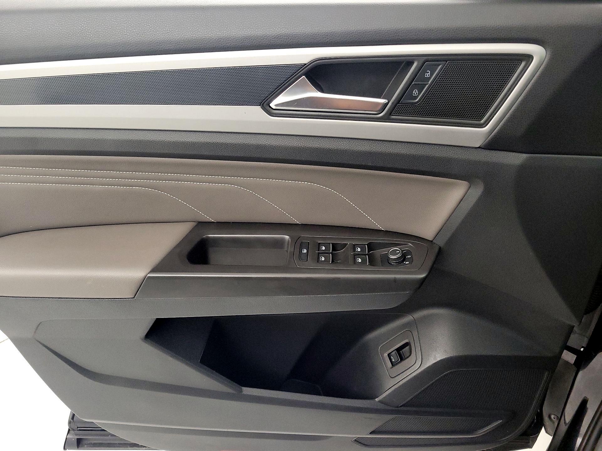 Thumbnail: 2023 Volkswagen Atlas - 12