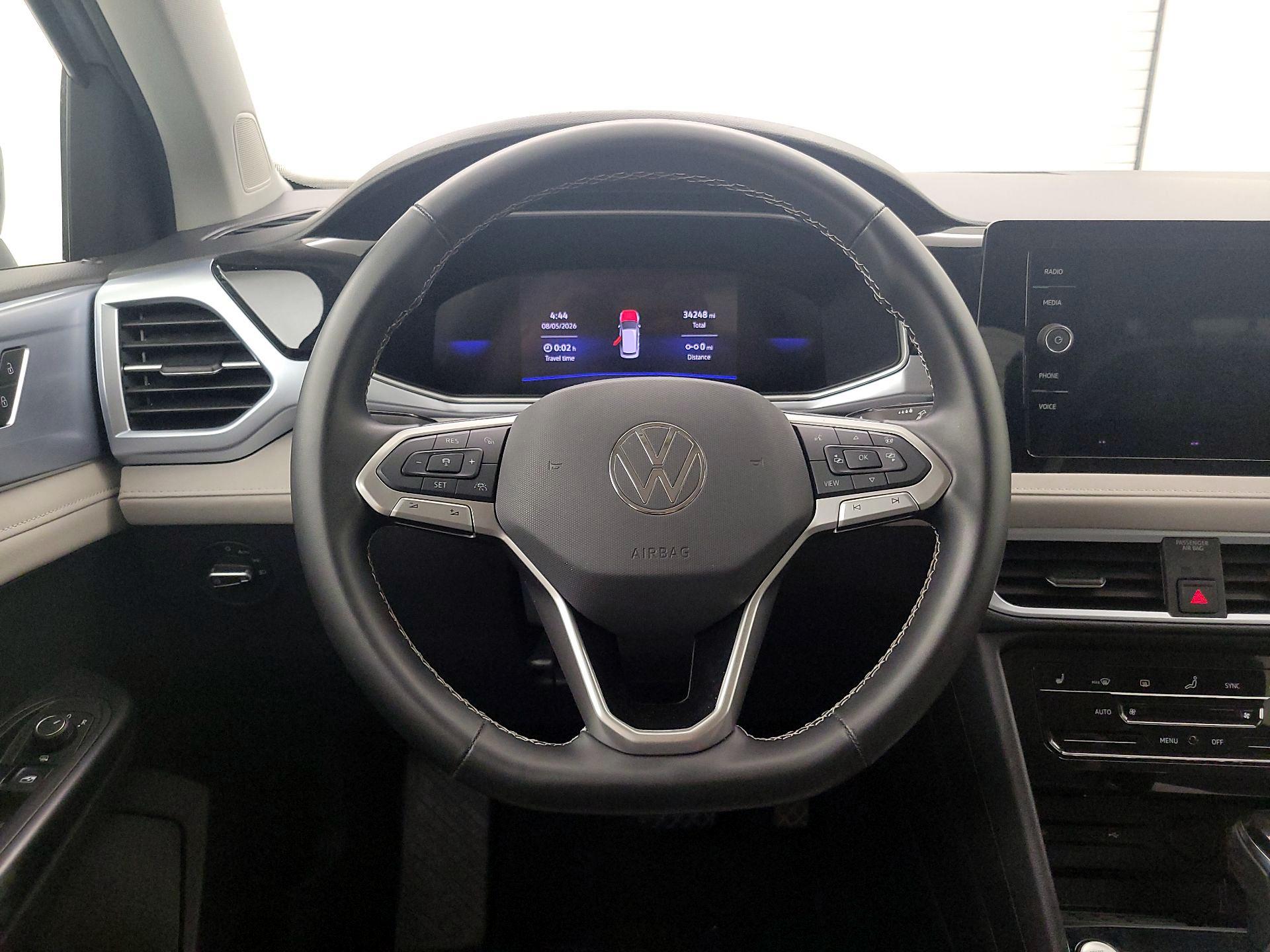 Thumbnail: 2025 Volkswagen Taos - 10