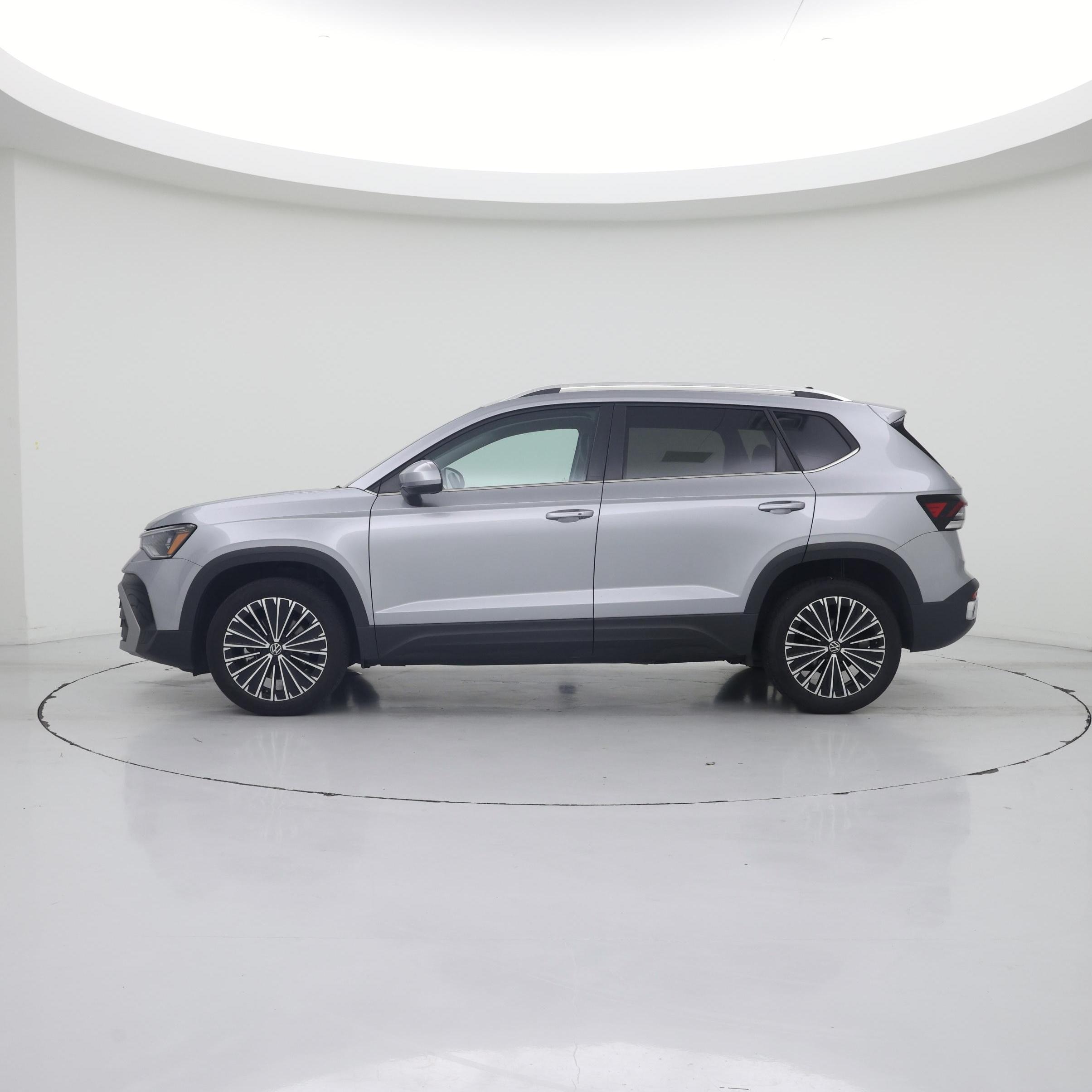 Thumbnail: 2025 Volkswagen Taos - 3