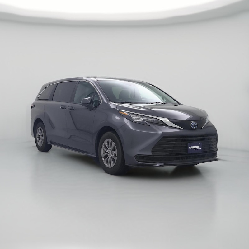 2025 Toyota Sienna LE