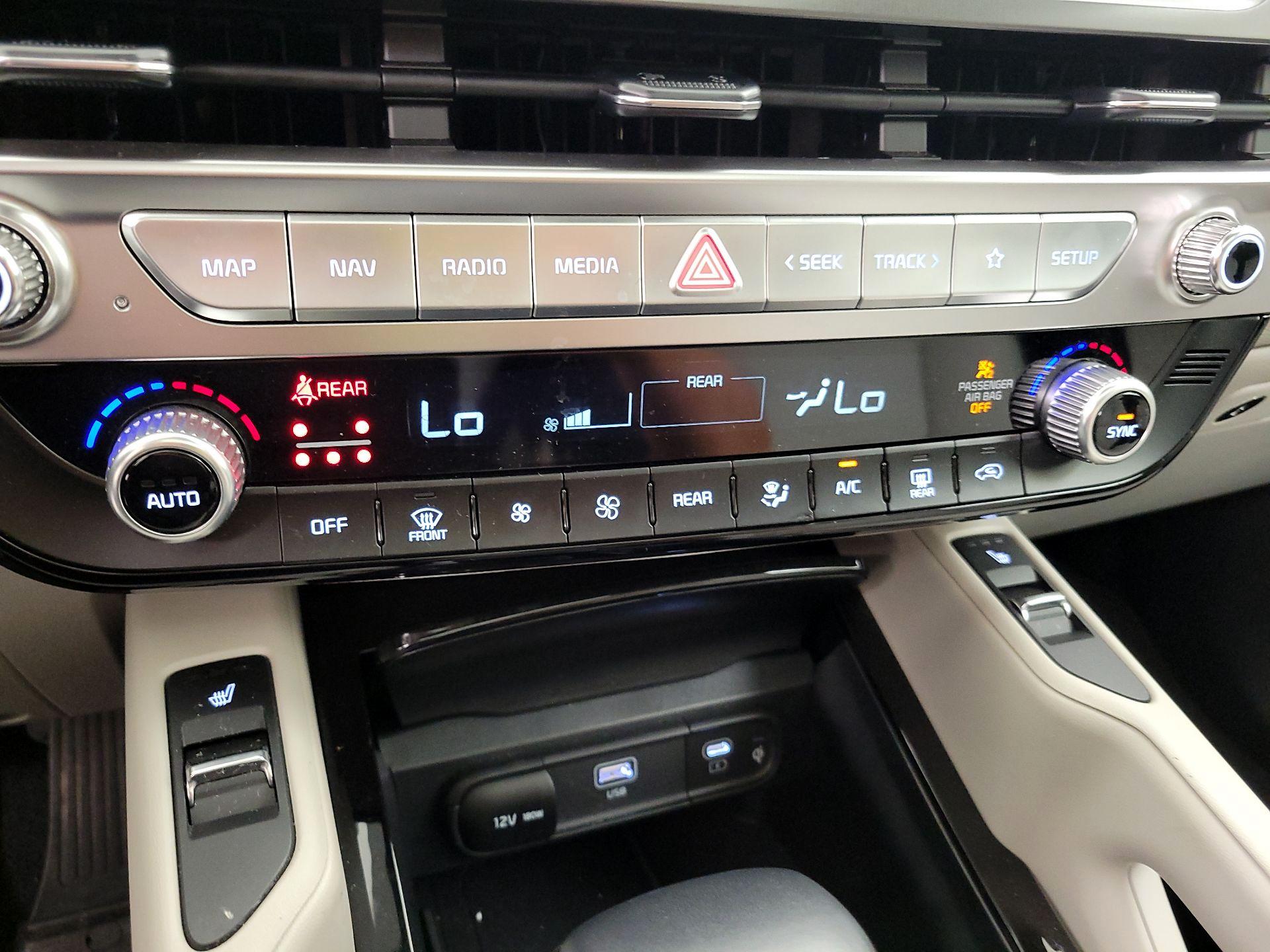 Thumbnail: 2025 Kia Telluride - 17