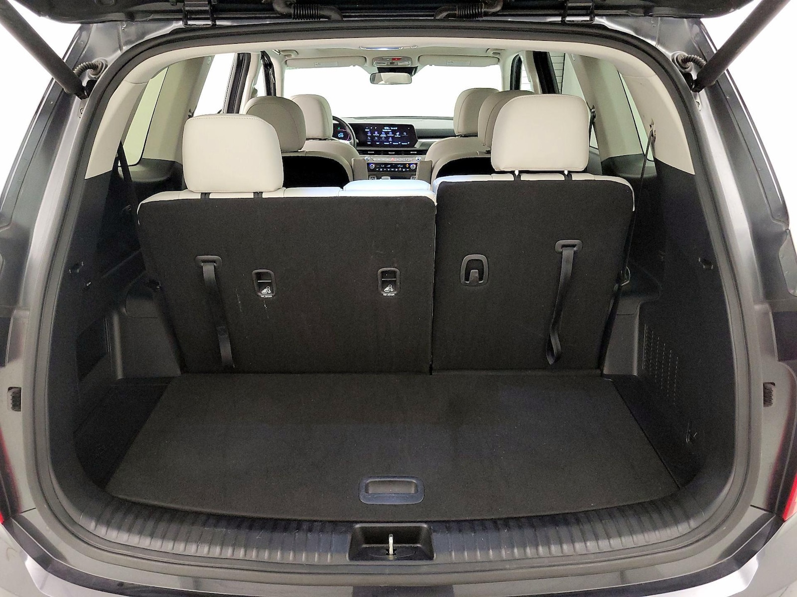 2025 Kia Telluride S - Photo 24