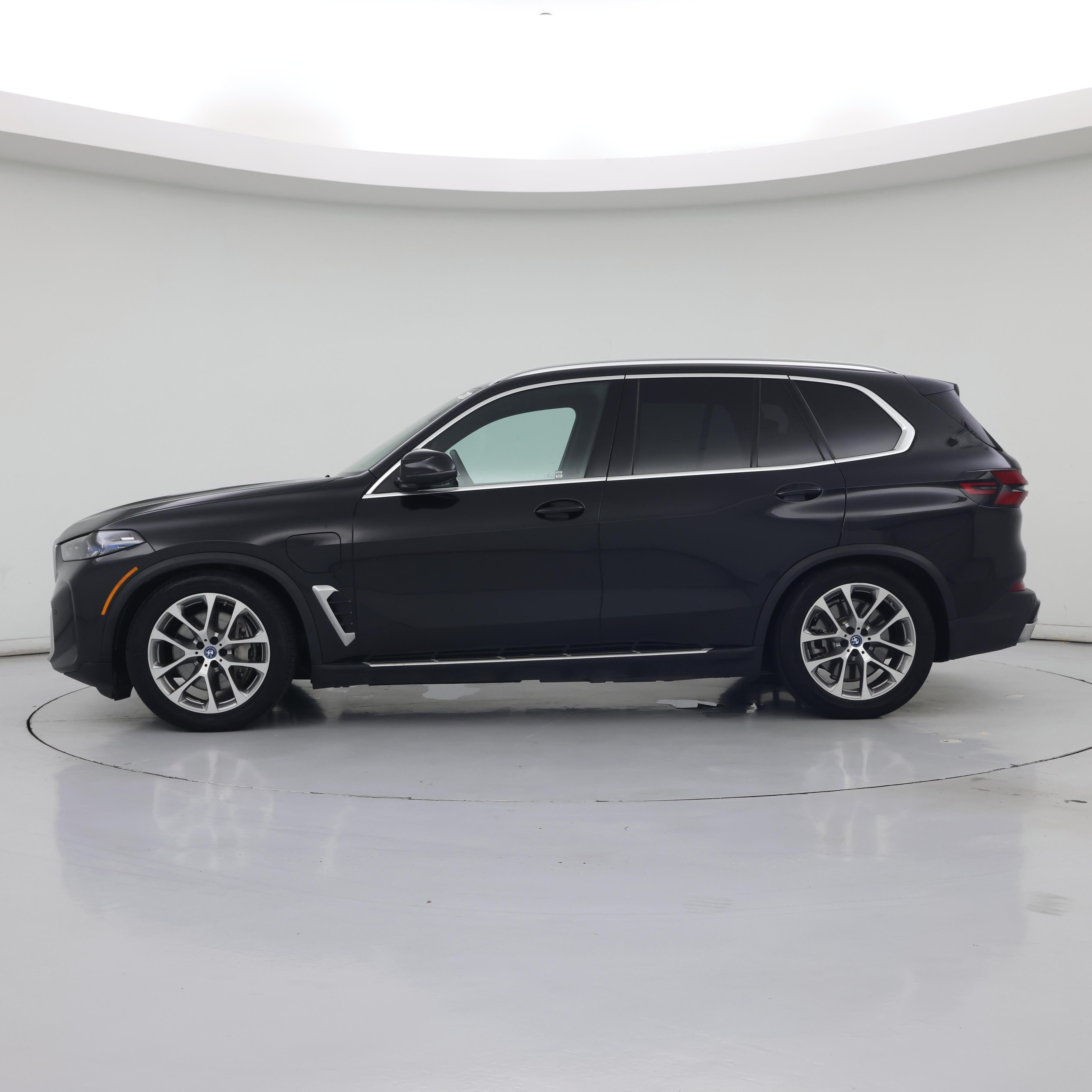 Thumbnail: 2025 BMW X5 - 3
