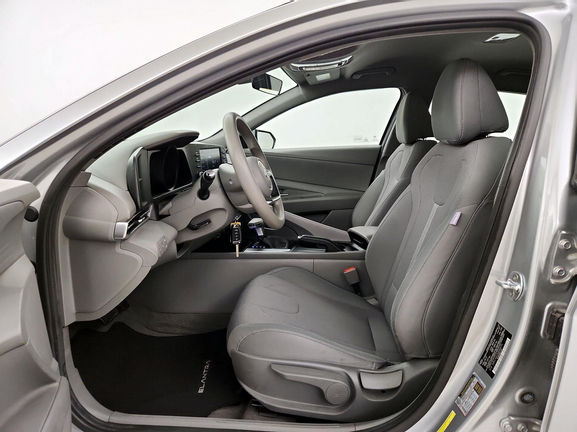 Thumbnail: 2021 Hyundai Elantra - 11