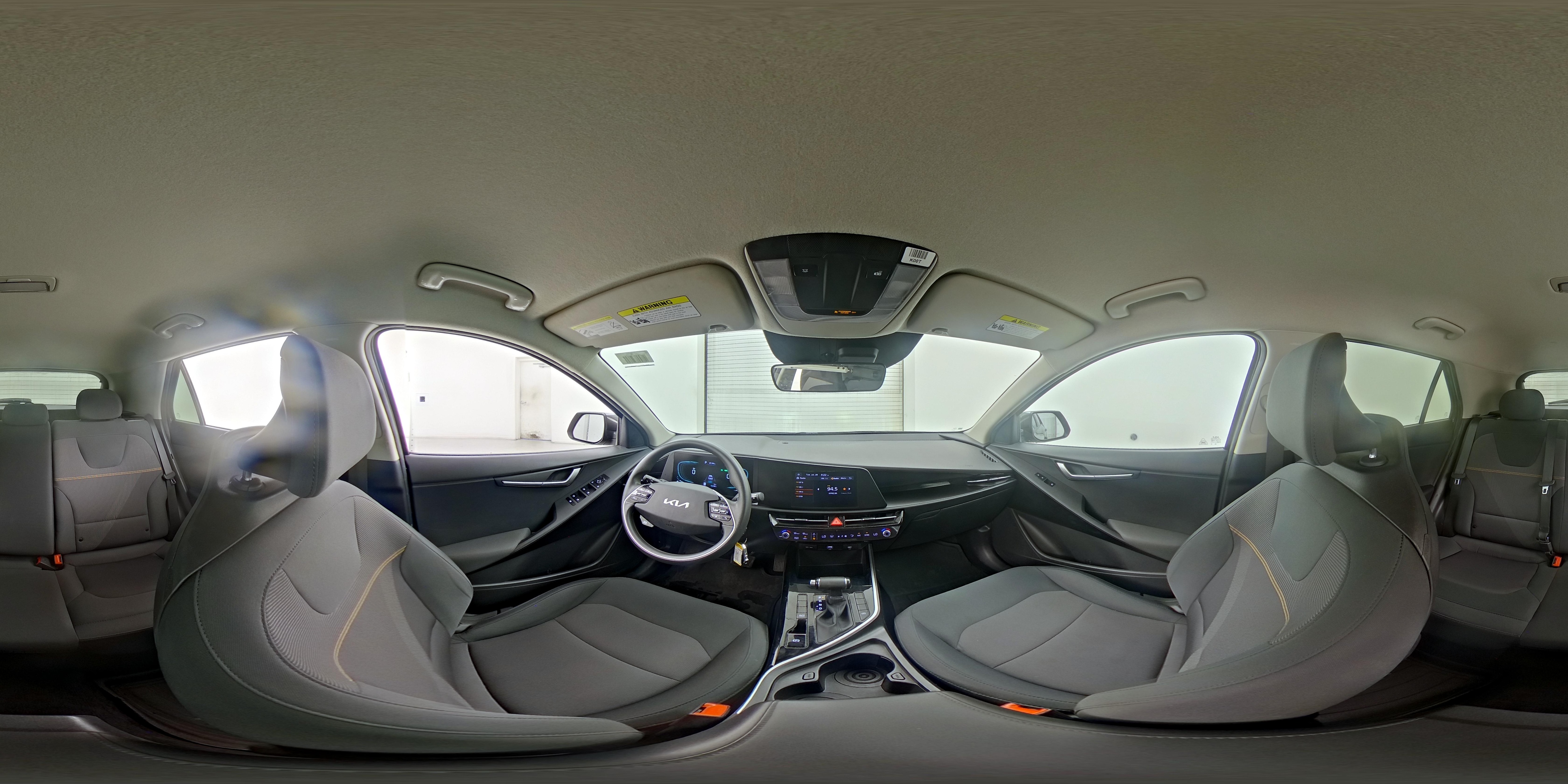2024 Kia Niro LX - Photo 24