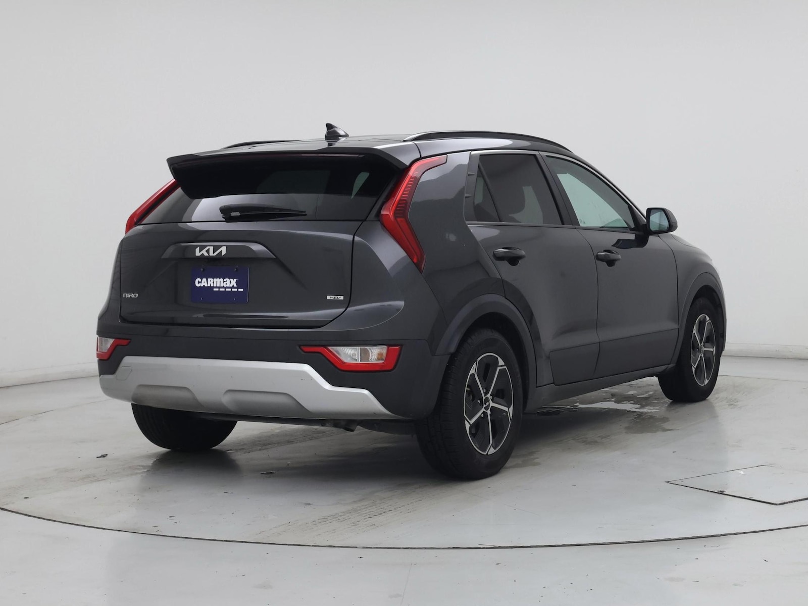 2024 Kia Niro LX - Photo 9