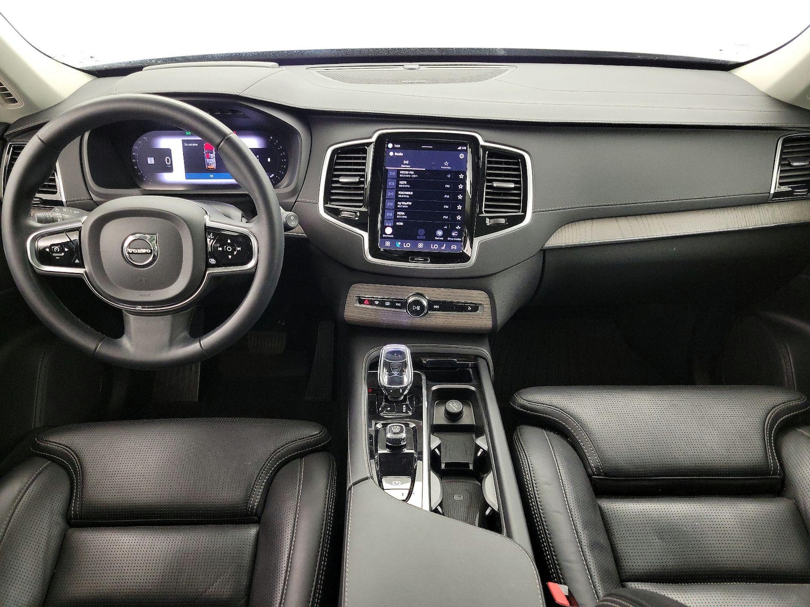 2023 Volvo XC90 Ultimate - Photo 10