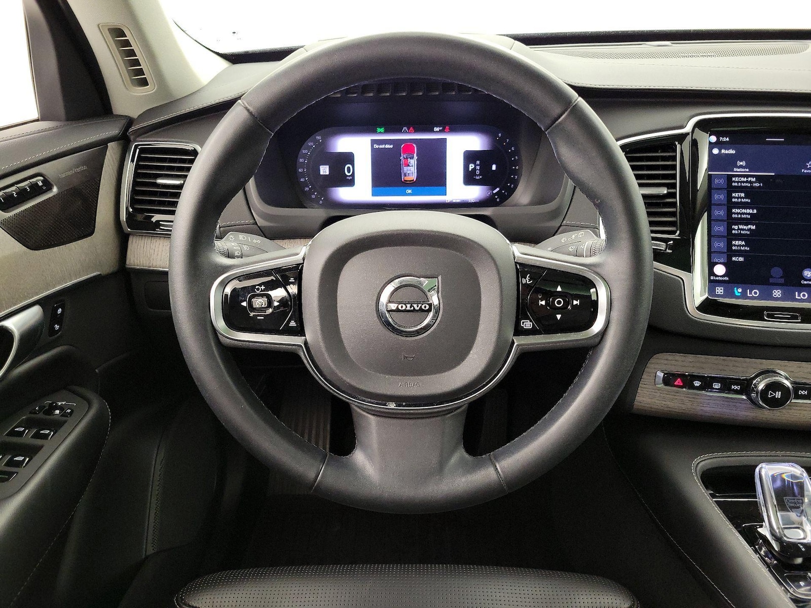 2023 Volvo XC90 Ultimate - Photo 11