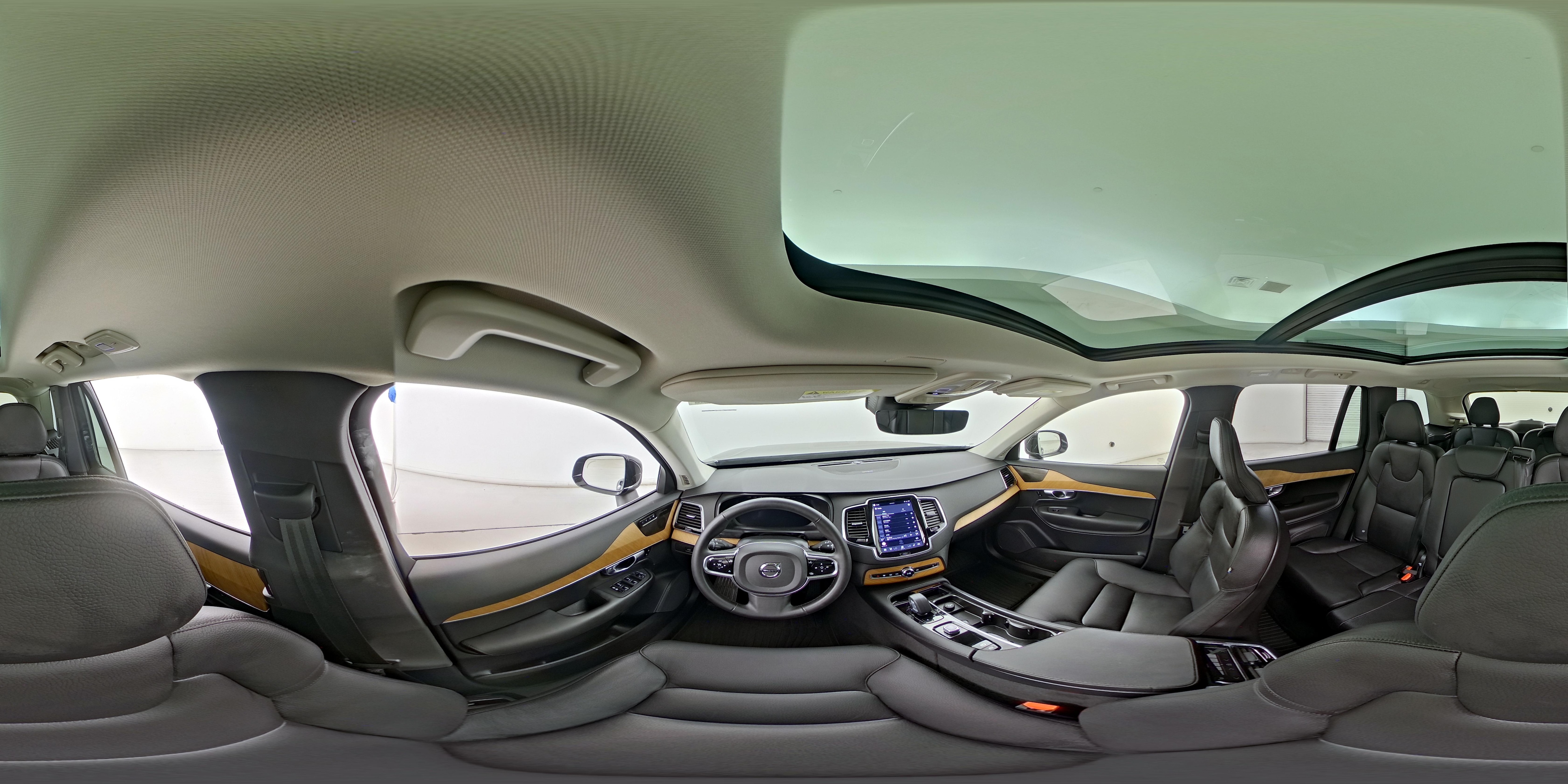 2025 Volvo XC90 Plus - Photo 27