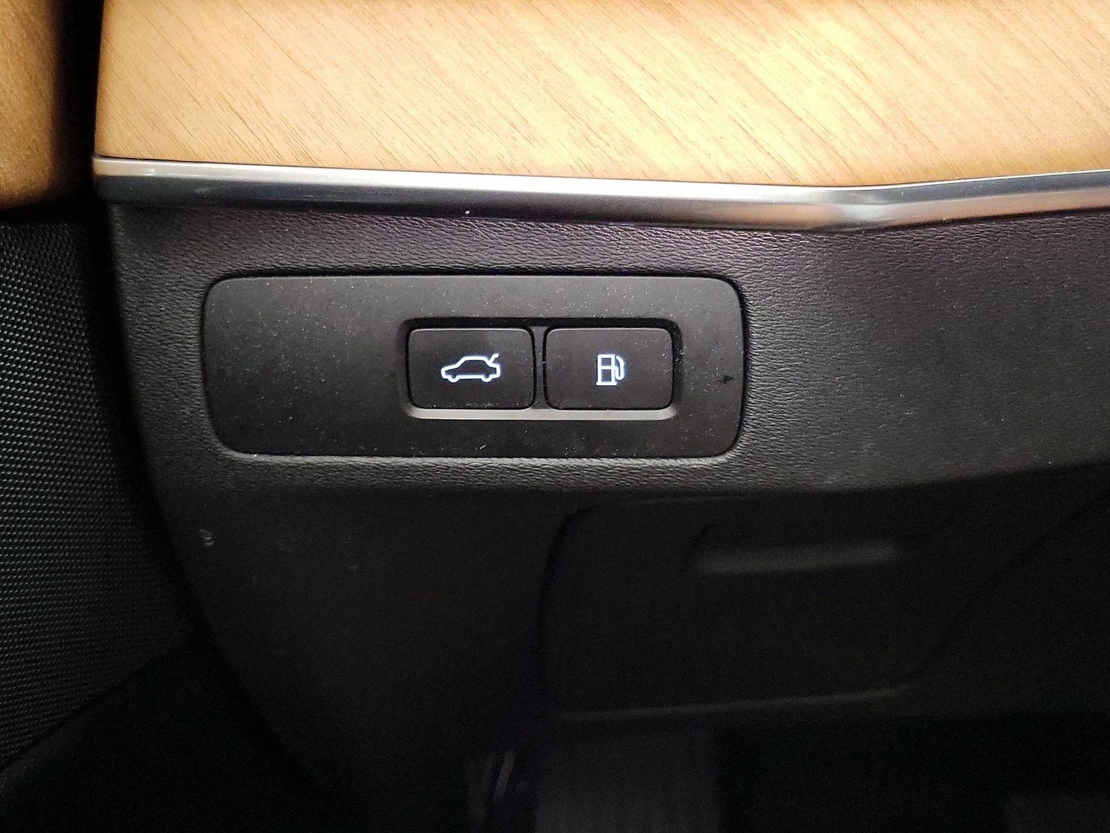 2025 Volvo XC90 Plus - Photo 14
