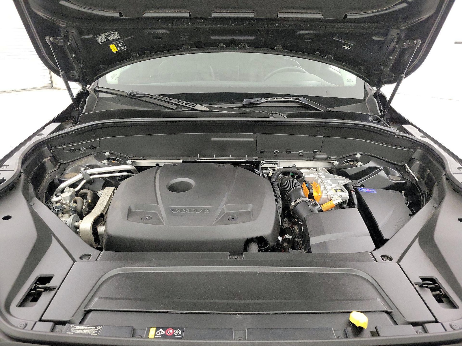 2025 Volvo XC90 Plus - Photo 23