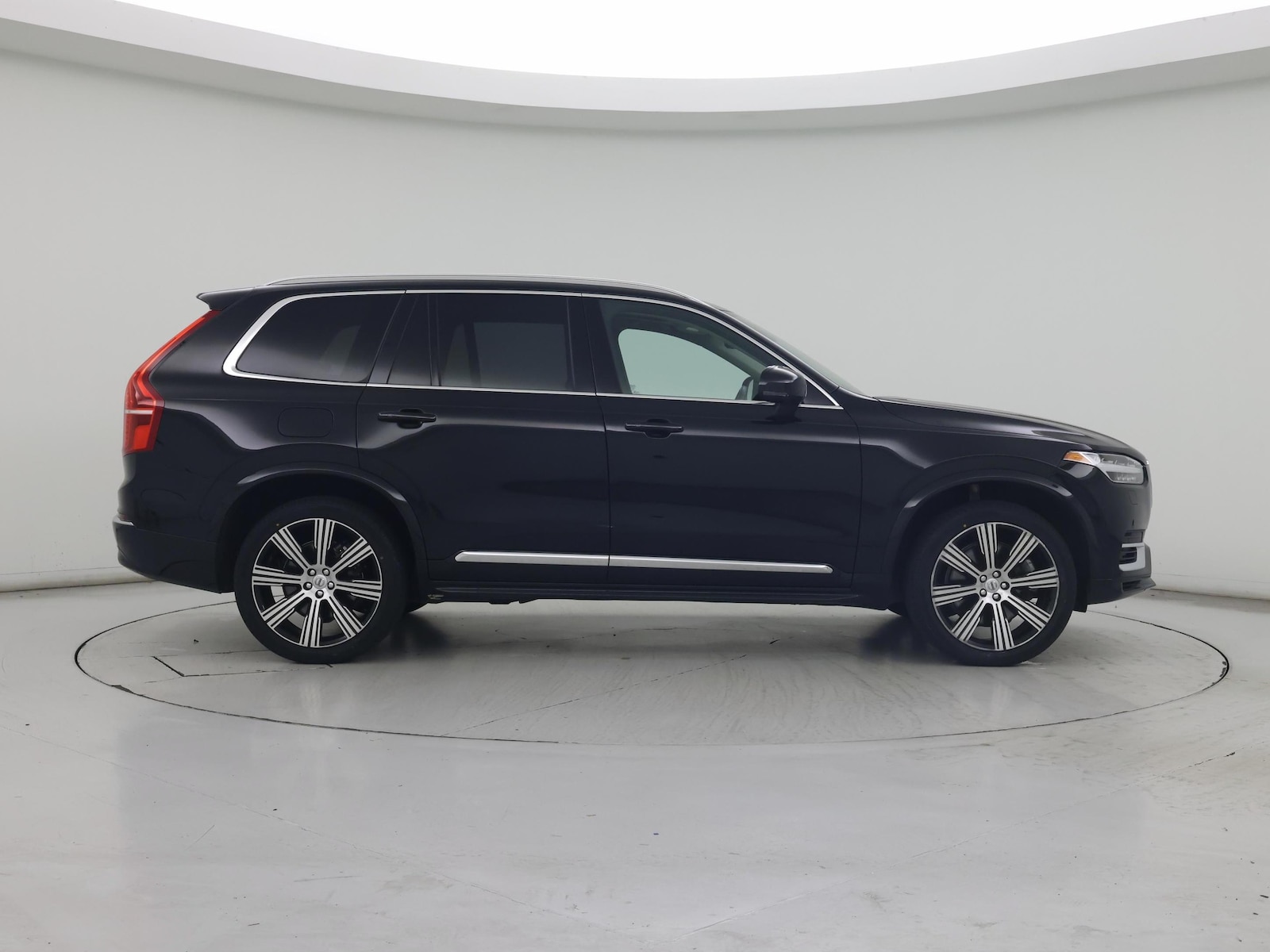 2025 Volvo XC90 Plus - Photo 8
