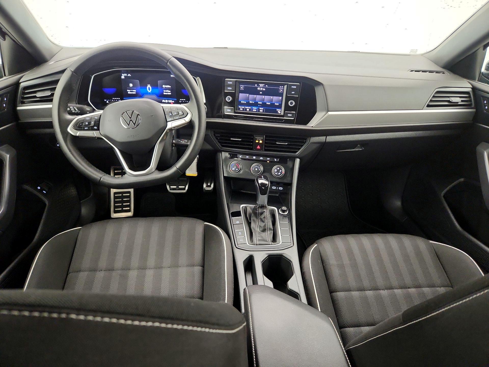 Thumbnail: 2024 Volkswagen Jetta - 9