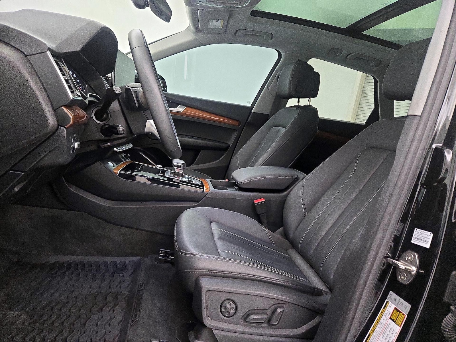 2023 Audi Q5 Premium - Photo 12