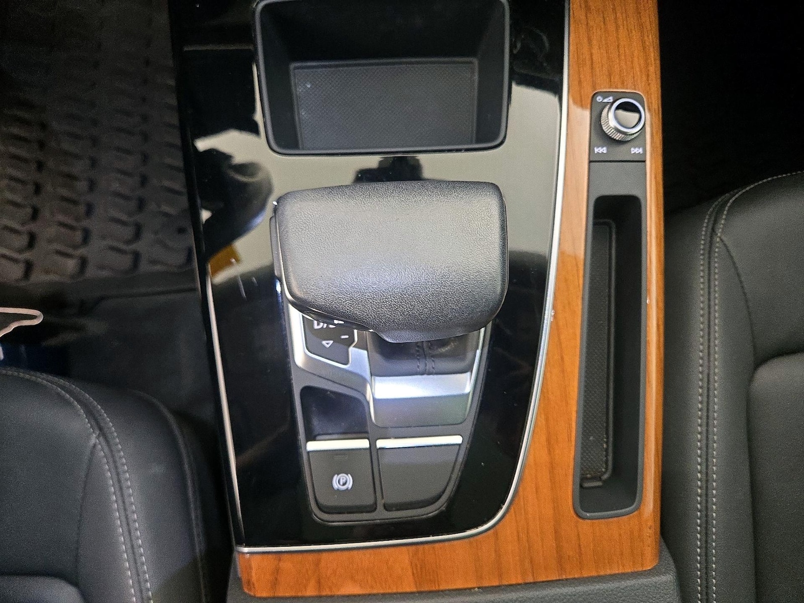 2023 Audi Q5 Premium - Photo 18