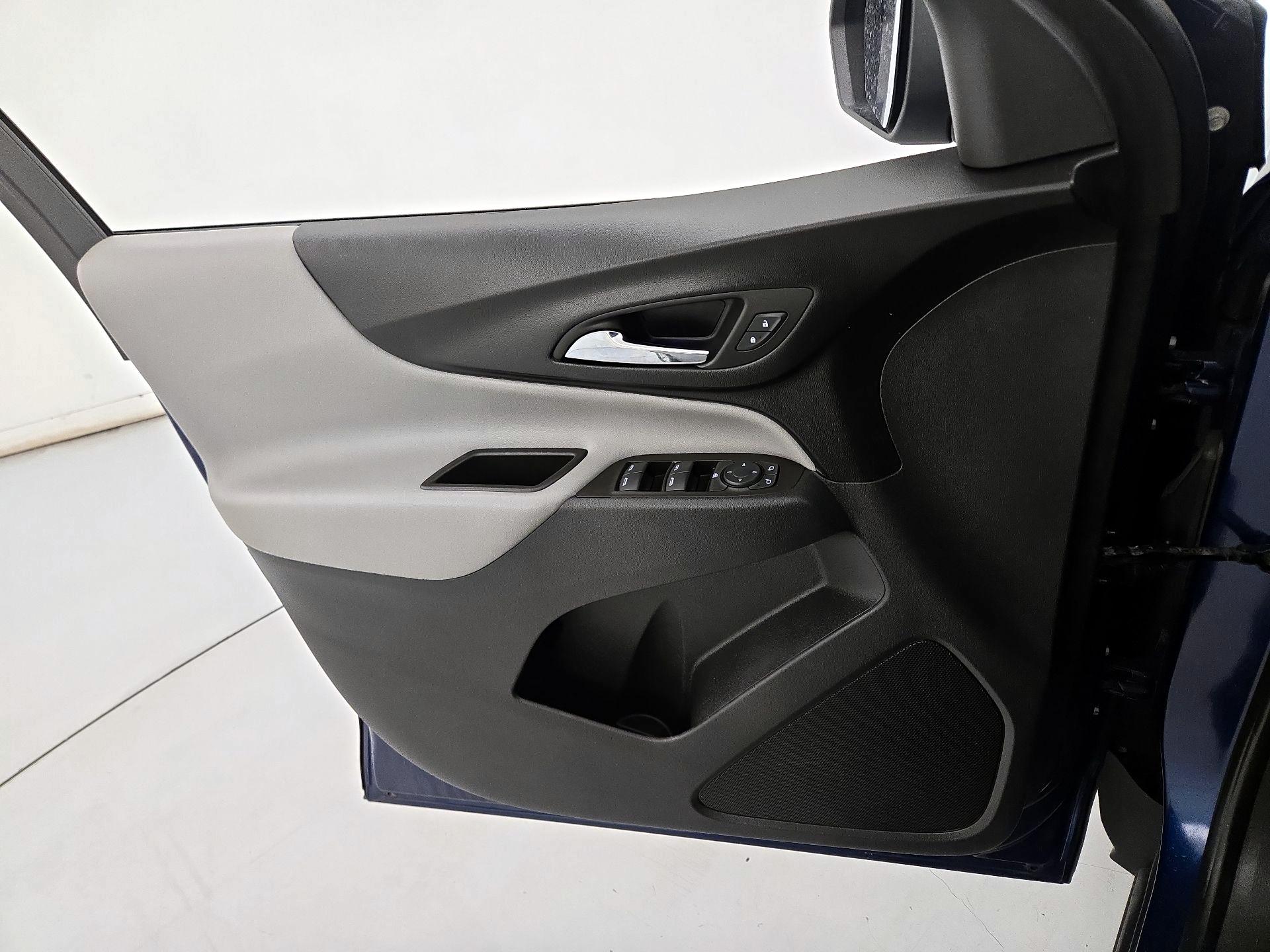 Thumbnail: 2023 Chevrolet Equinox - 12