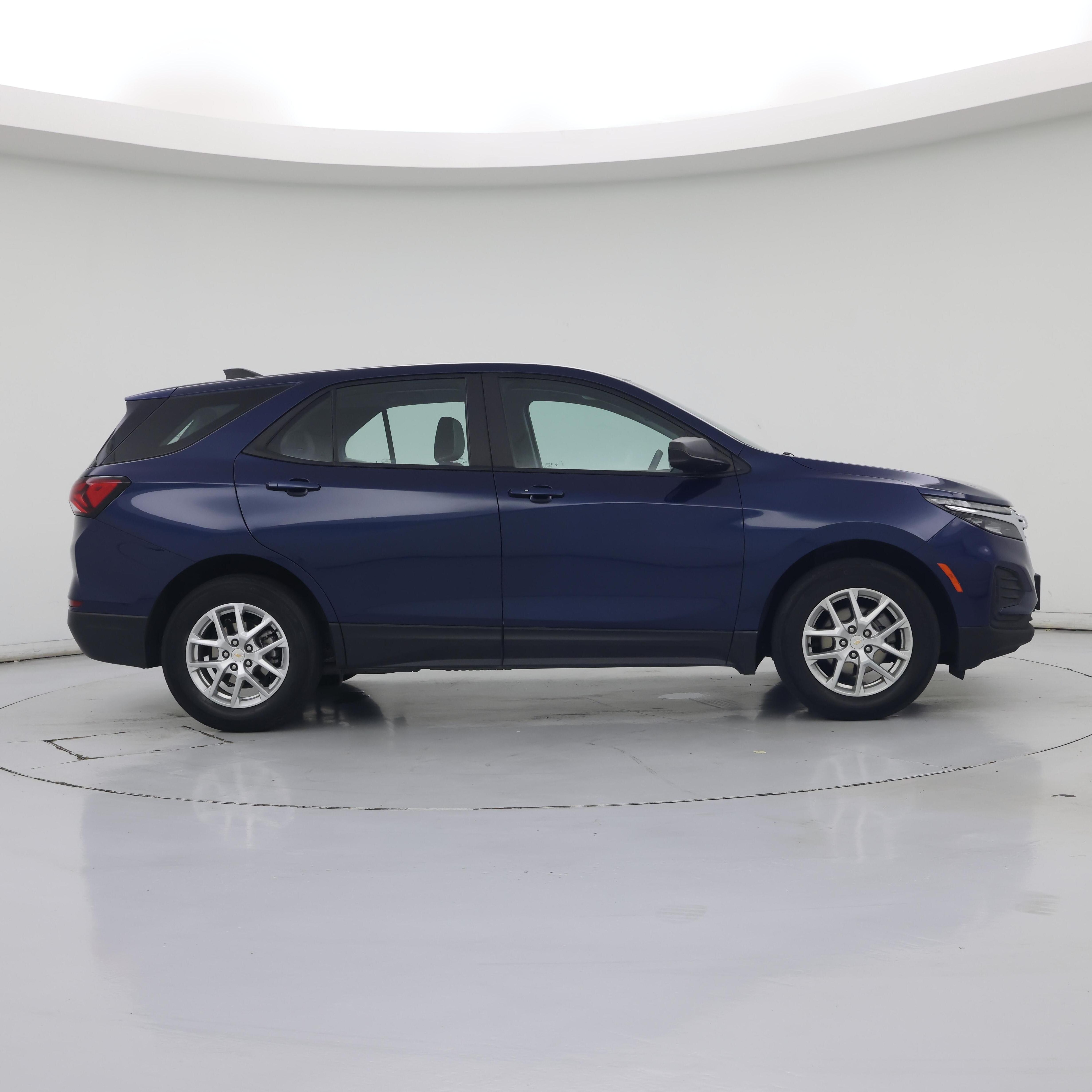 Thumbnail: 2023 Chevrolet Equinox - 7