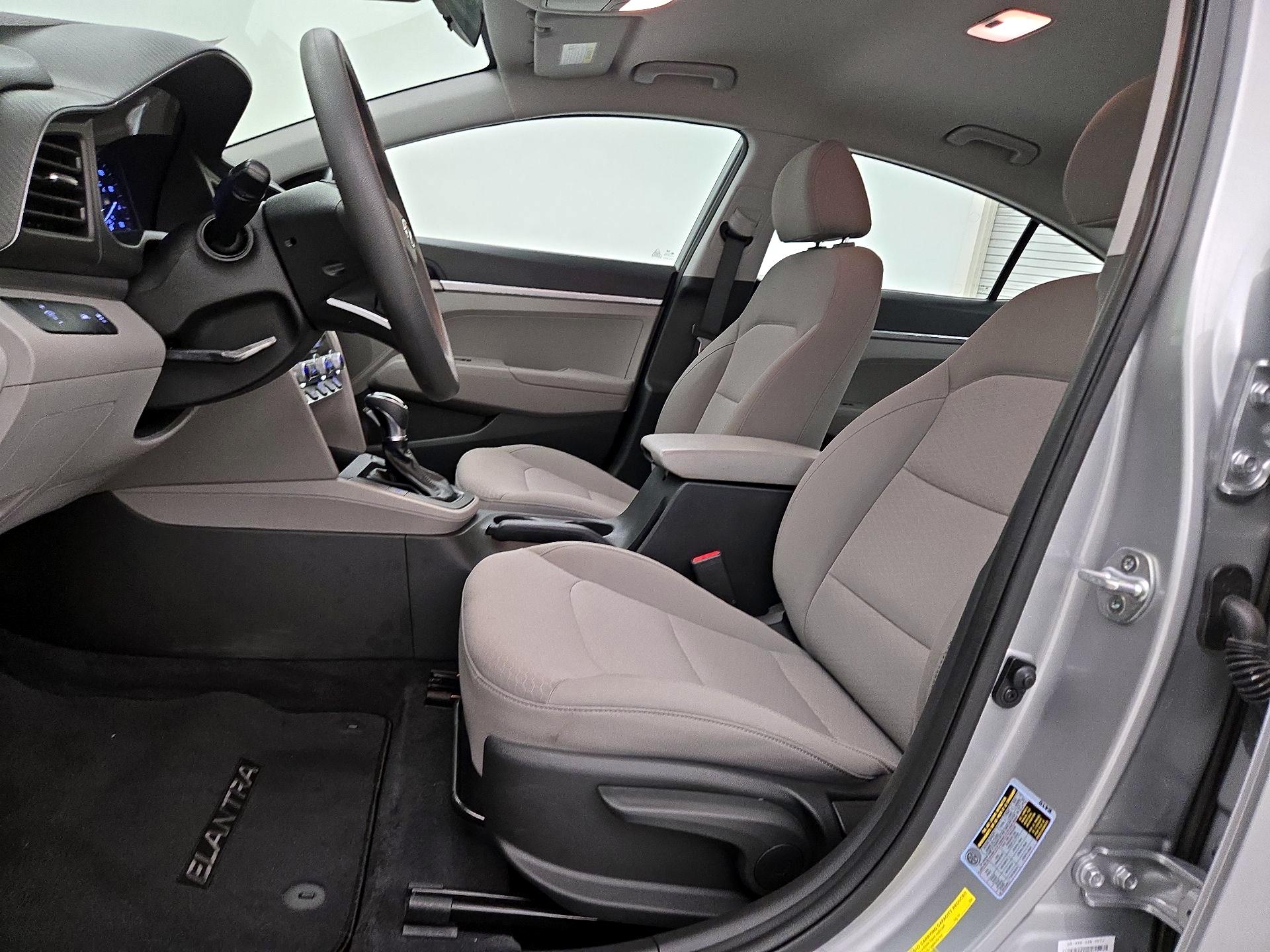 Thumbnail: 2020 Hyundai Elantra - 11