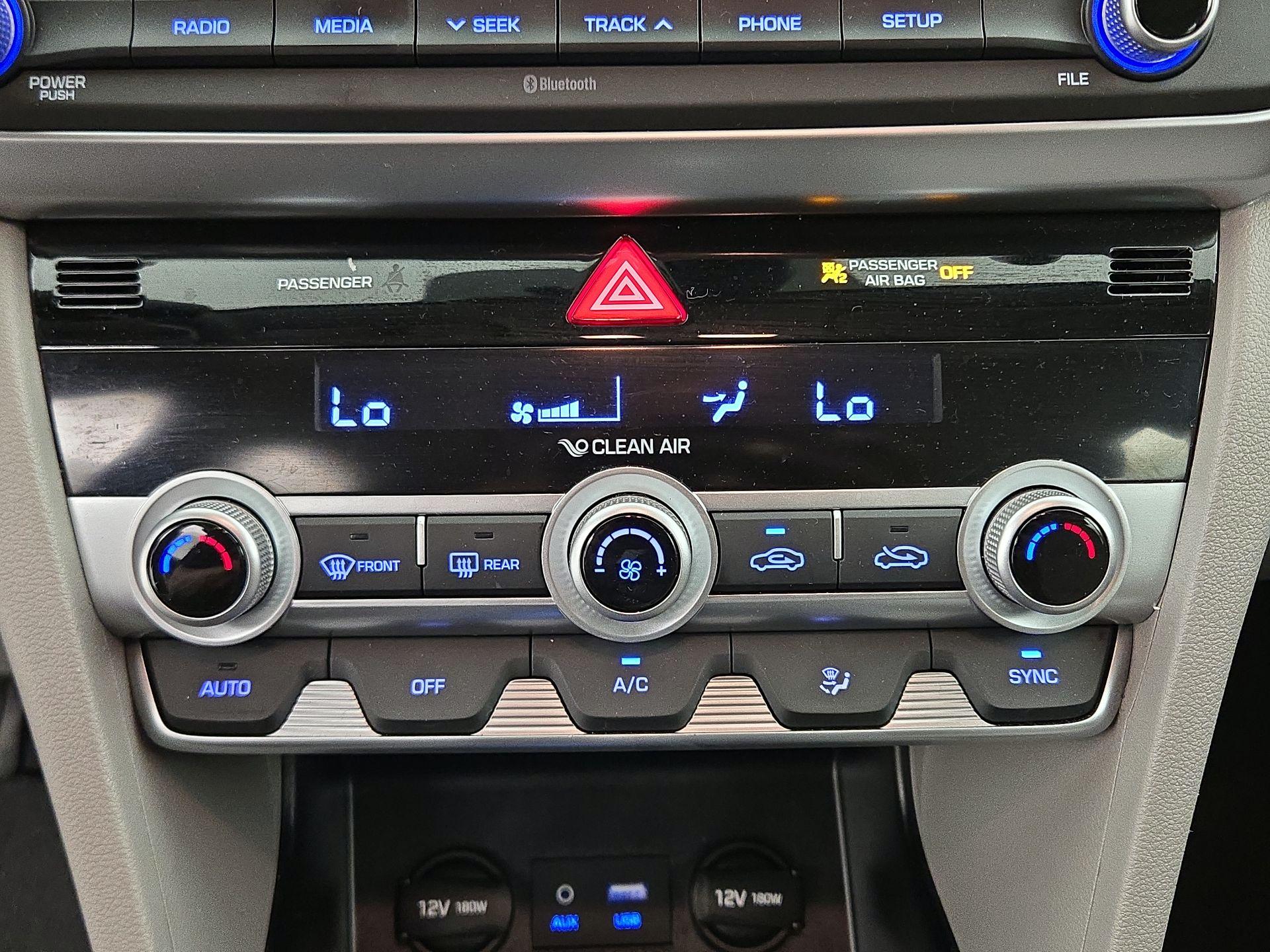 Thumbnail: 2020 Hyundai Elantra - 16