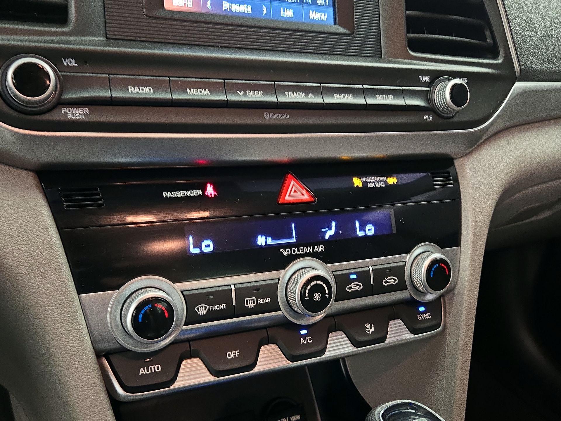 Thumbnail: 2020 Hyundai Elantra - 16