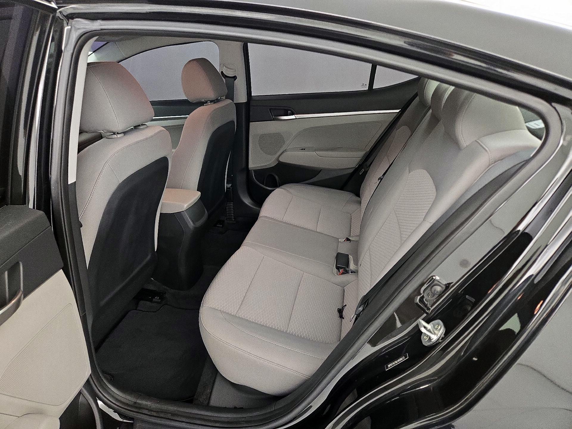 Thumbnail: 2020 Hyundai Elantra - 19
