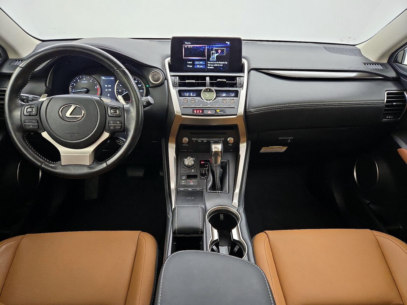 2021 Lexus NX 300 - Photo 10