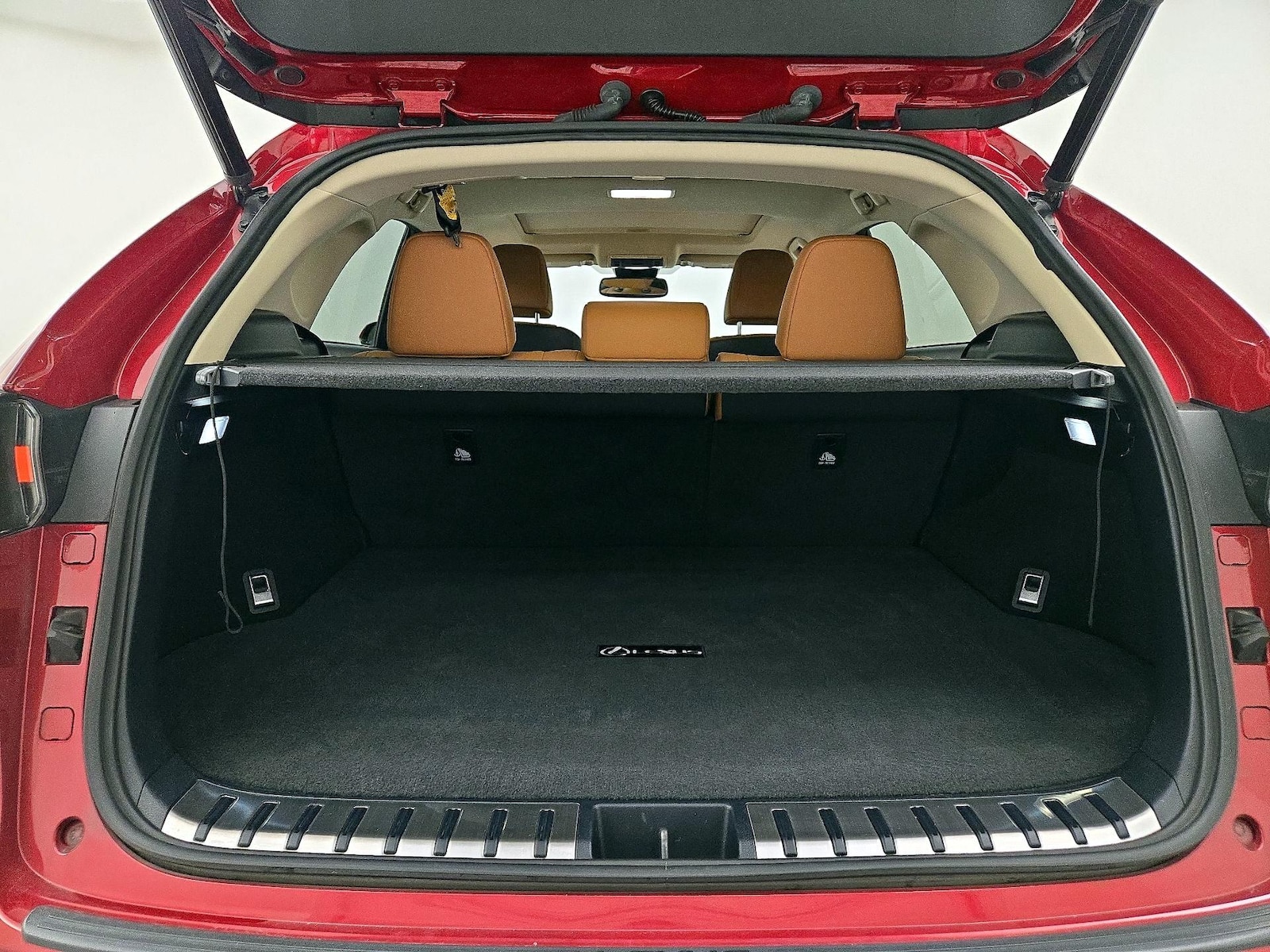 2021 Lexus NX 300 - Photo 22