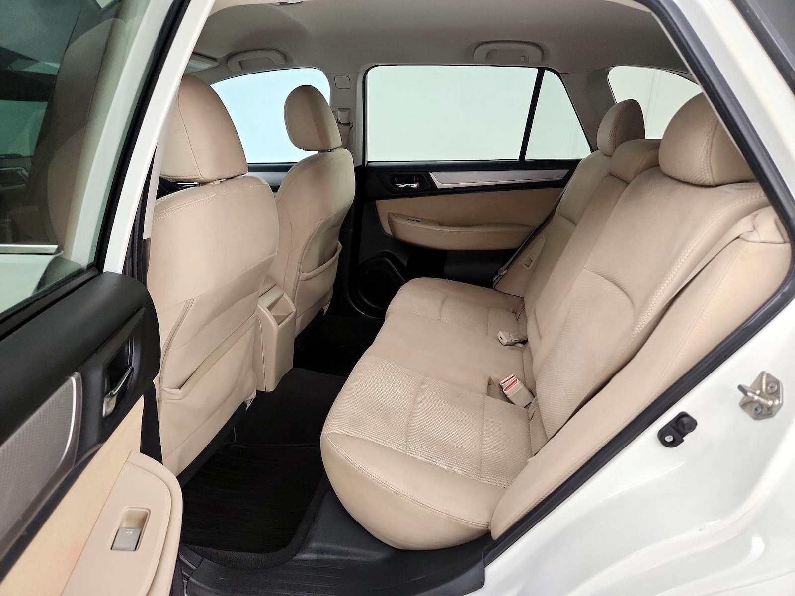 2016 Subaru Outback Premium - Photo 20