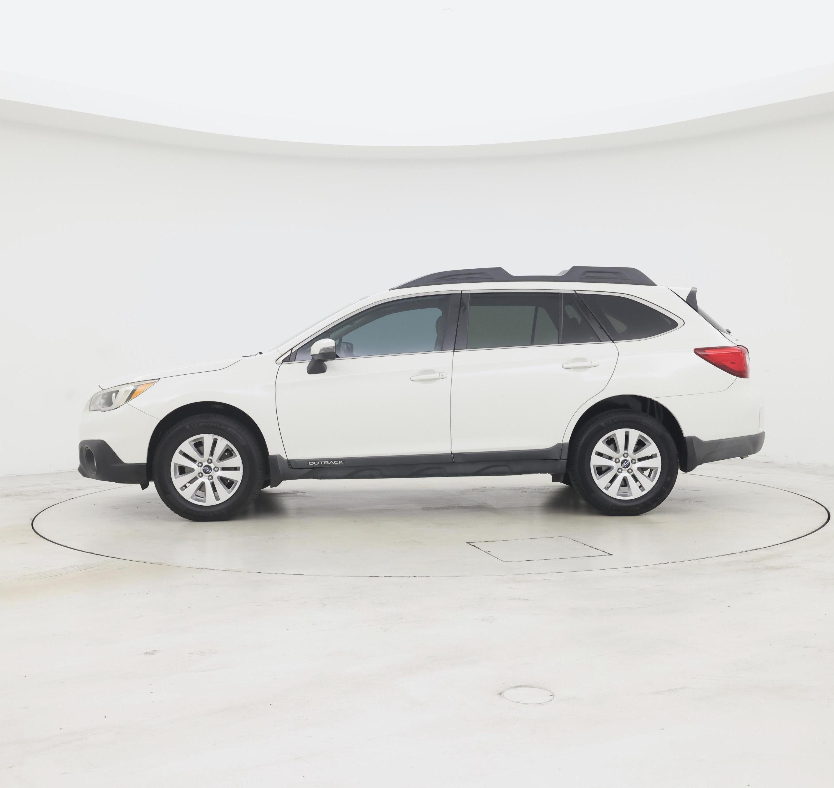 Thumbnail: 2016 Subaru Outback - 3