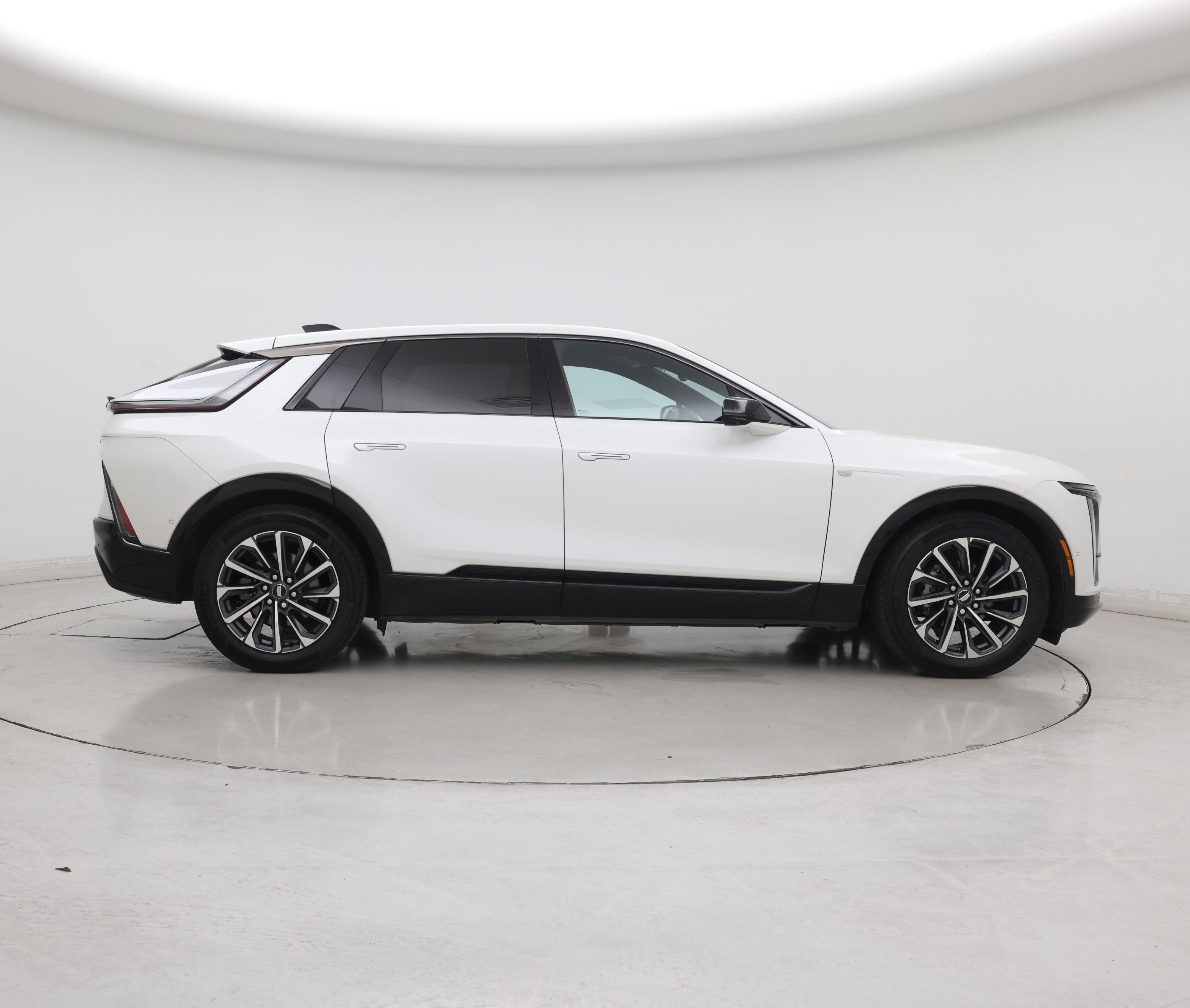 Thumbnail: 2024 Cadillac Lyriq - 7