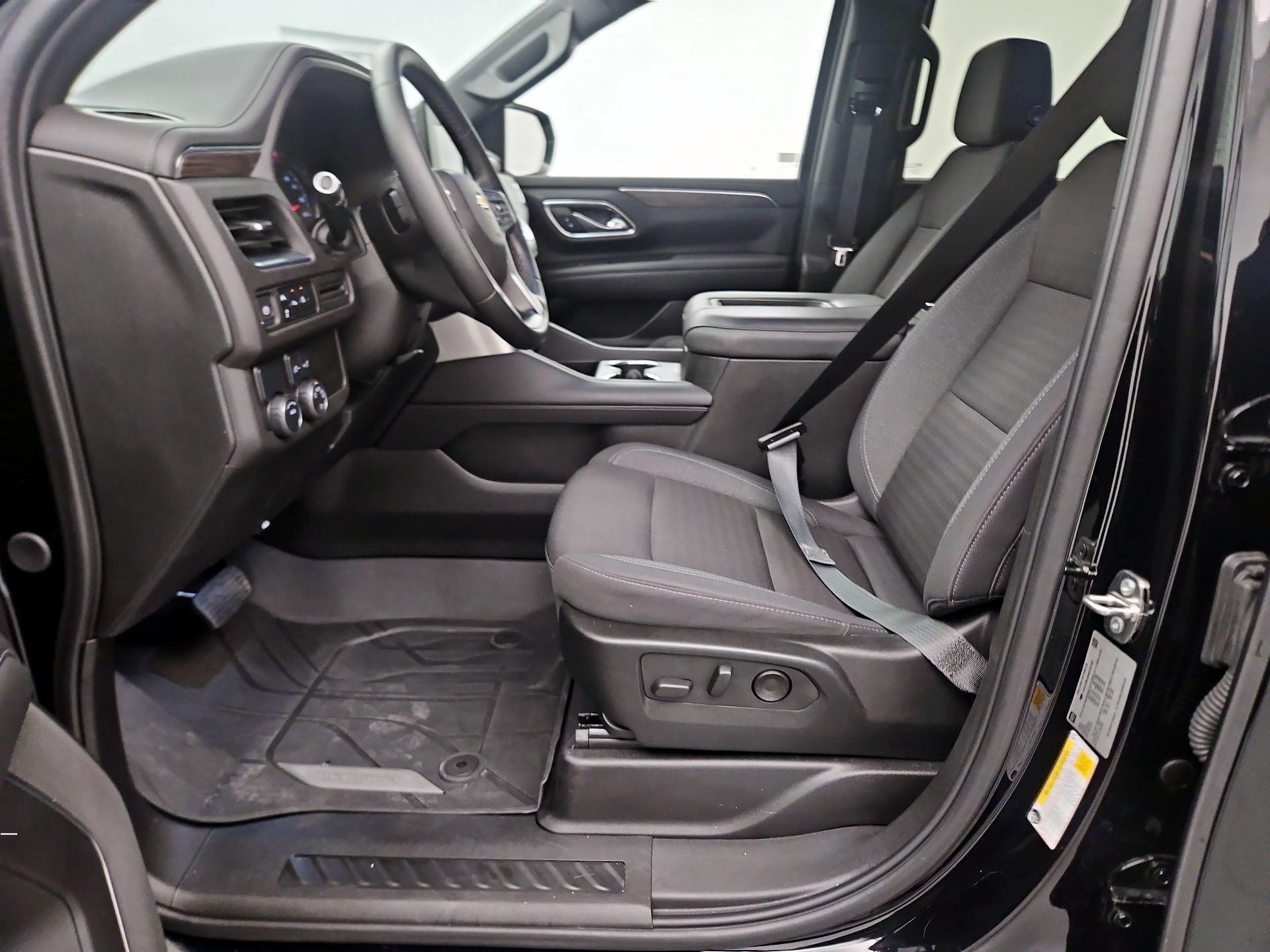 Thumbnail: 2024 Chevrolet Tahoe - 9