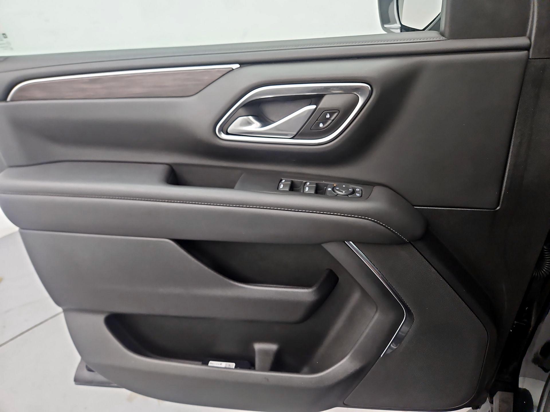 Thumbnail: 2024 Chevrolet Tahoe - 10