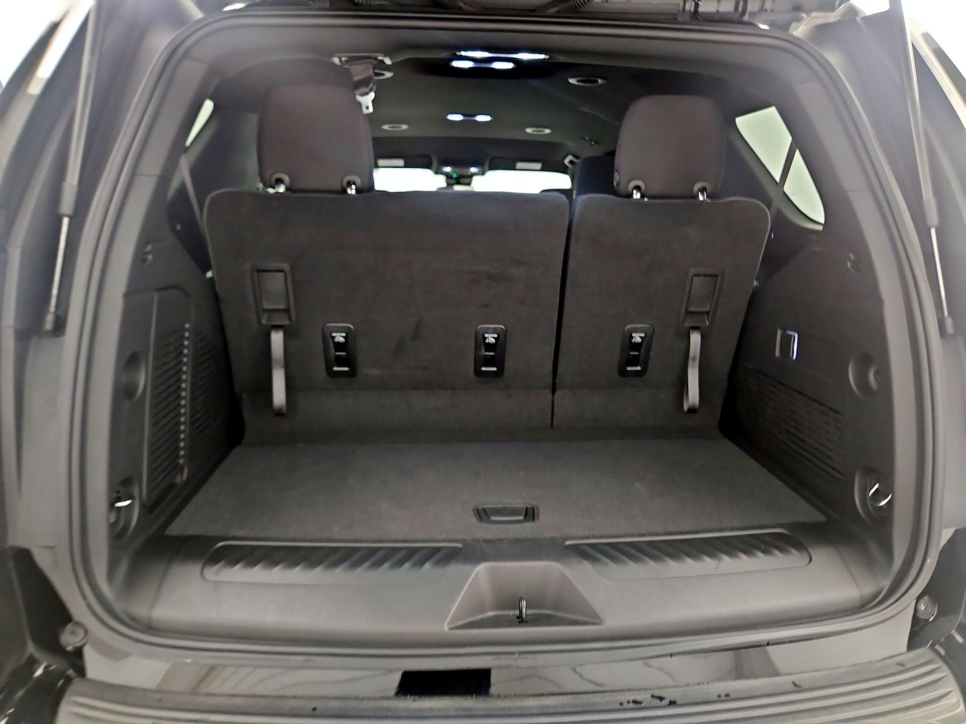 Thumbnail: 2024 Chevrolet Tahoe - 18